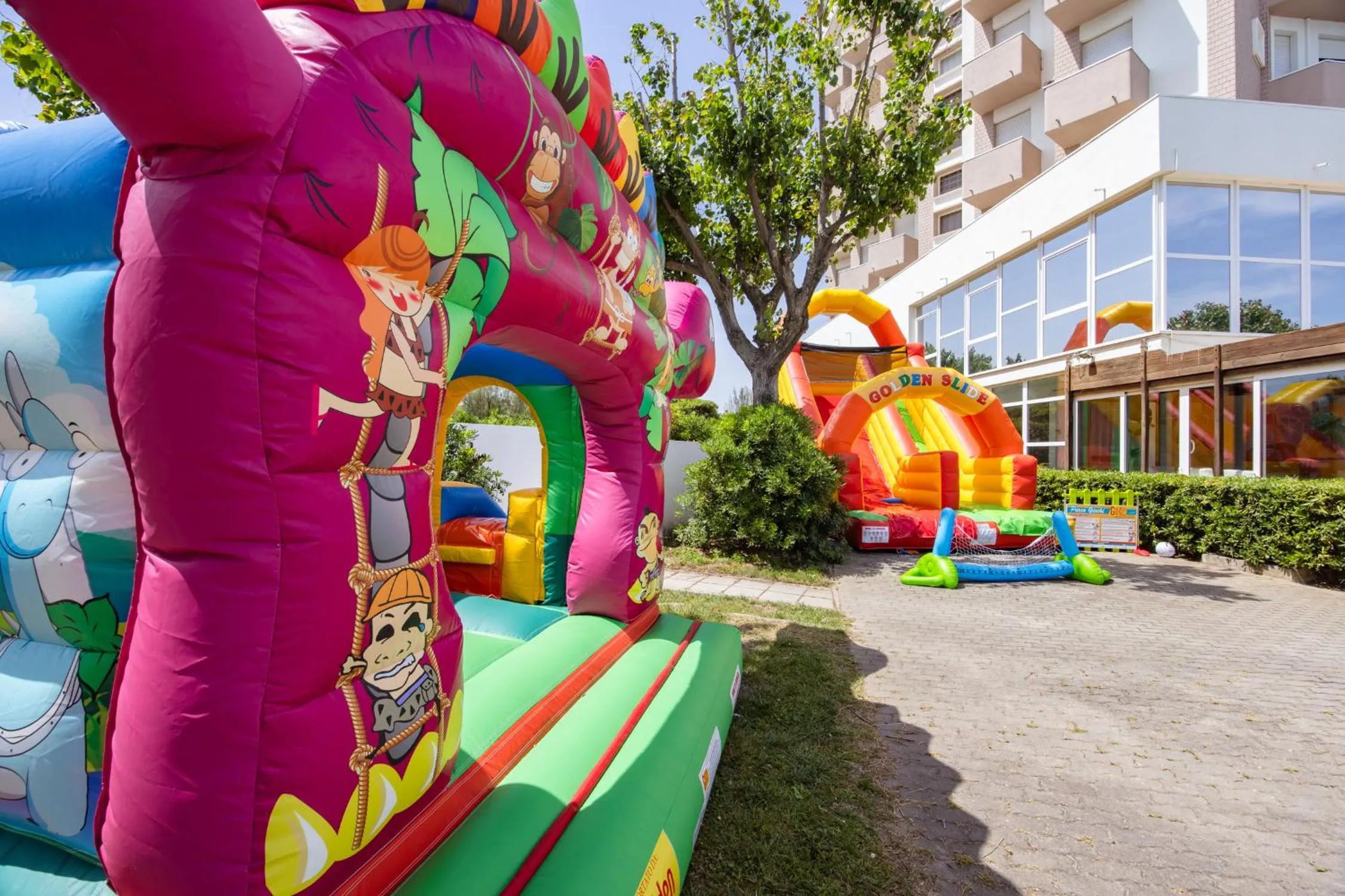 Children play ground in Color Alexandra Plaza Family Hotel