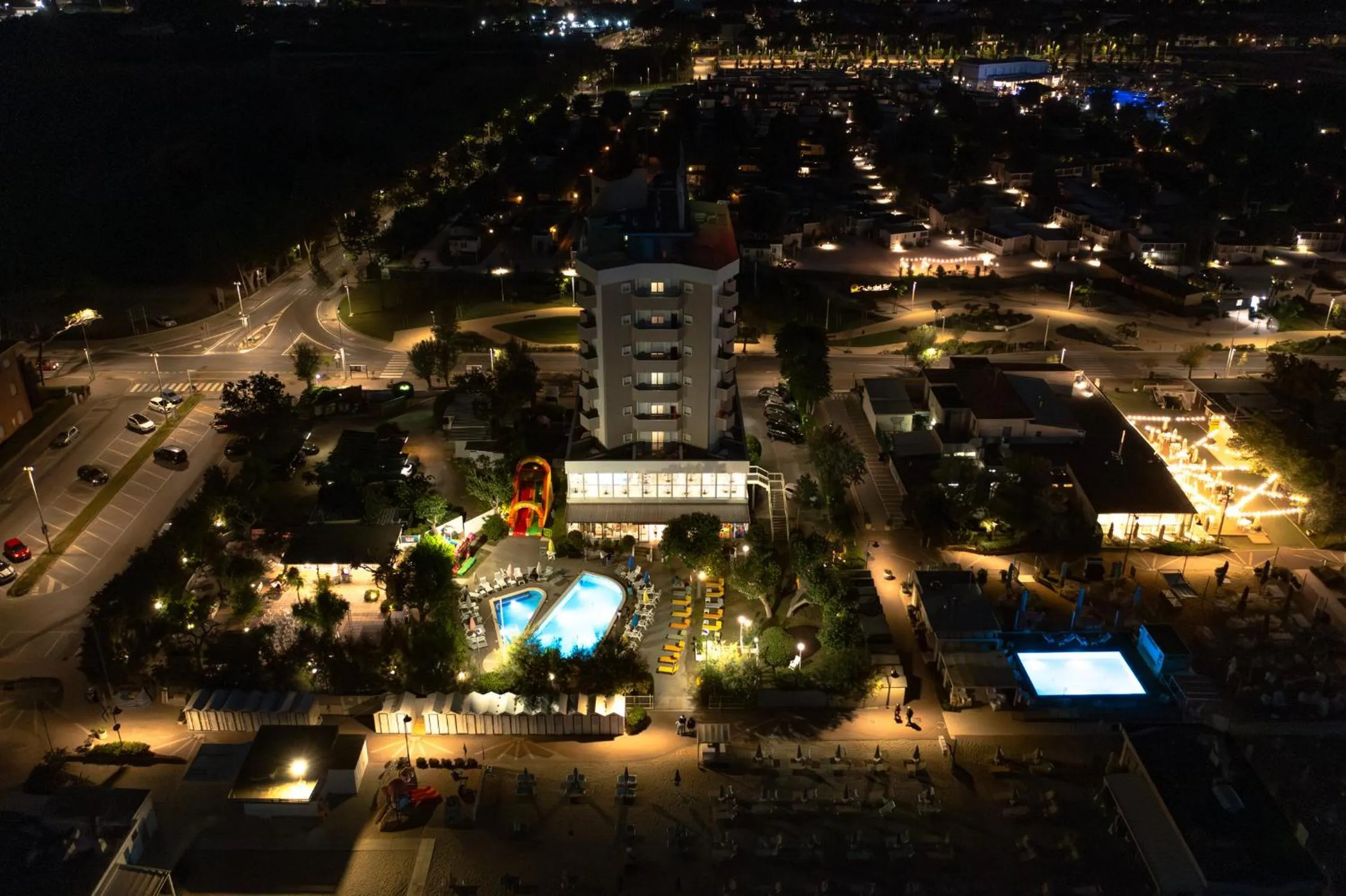 Bird's eye view in Color Alexandra Plaza Family Hotel