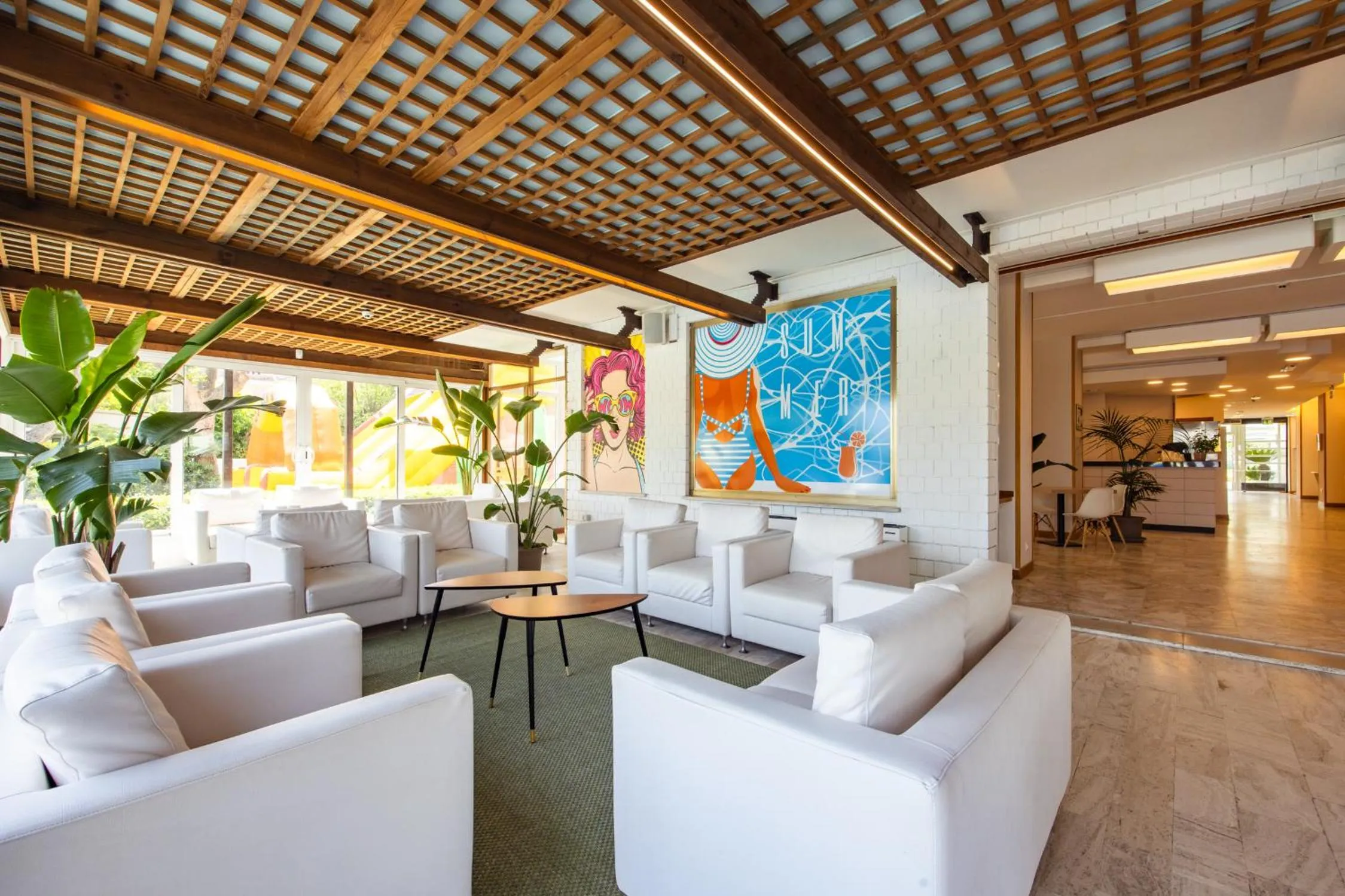 Lobby or reception in Color Alexandra Plaza Family Hotel