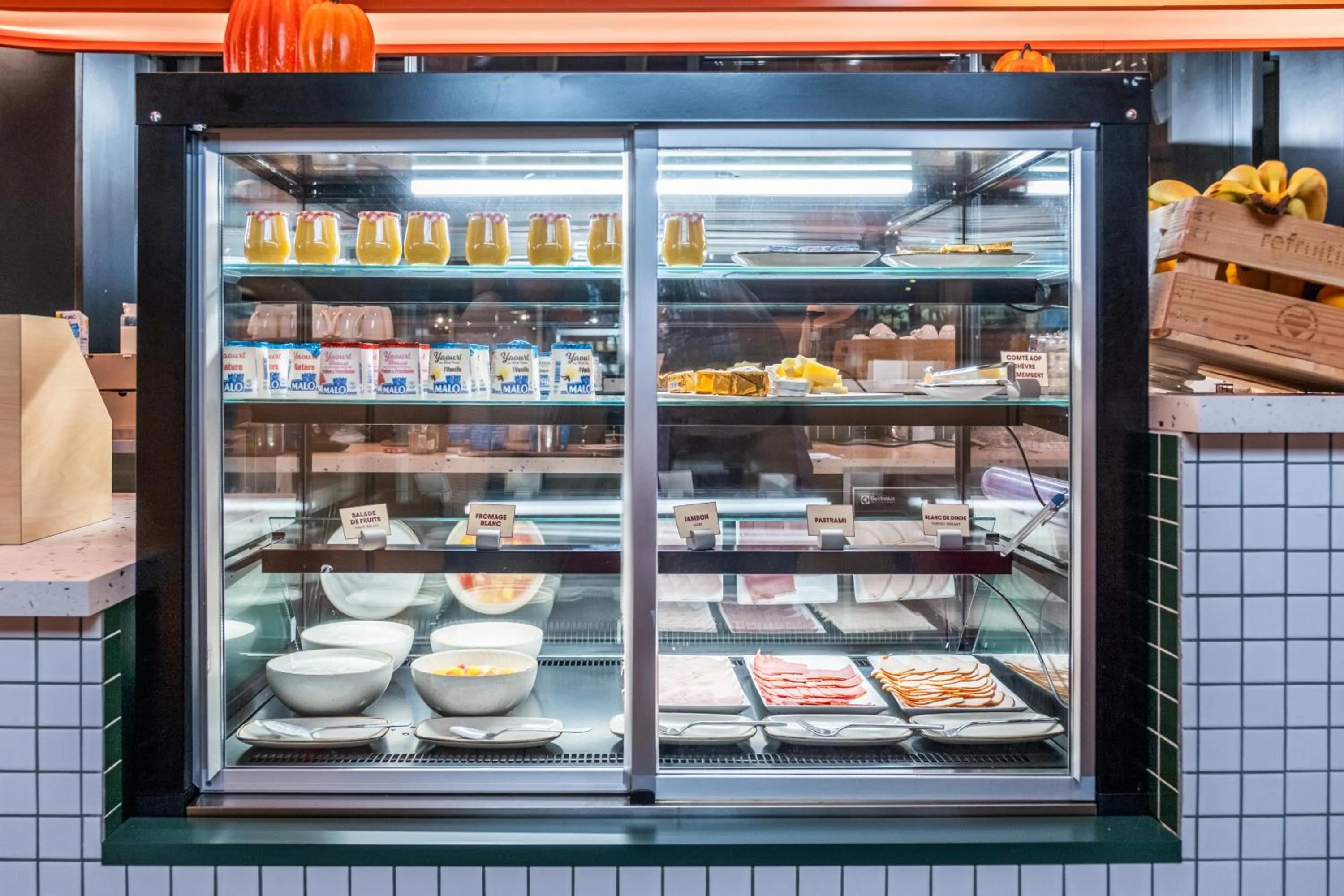 Breakfast in Hife Paris Issy Porte de Versailles