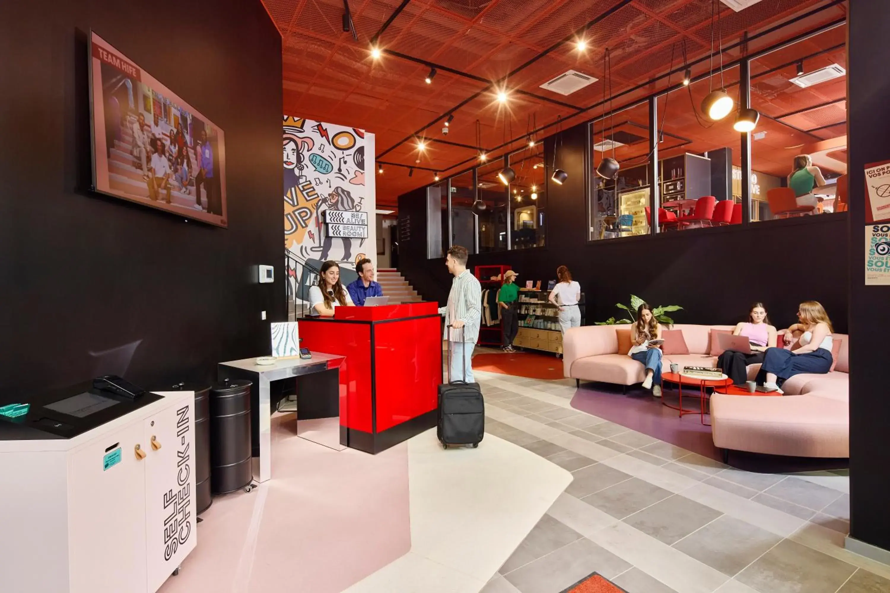 Lobby or reception in Hife Paris Issy Porte de Versailles Lobby or reception in Hife Paris Issy Porte de Versailles