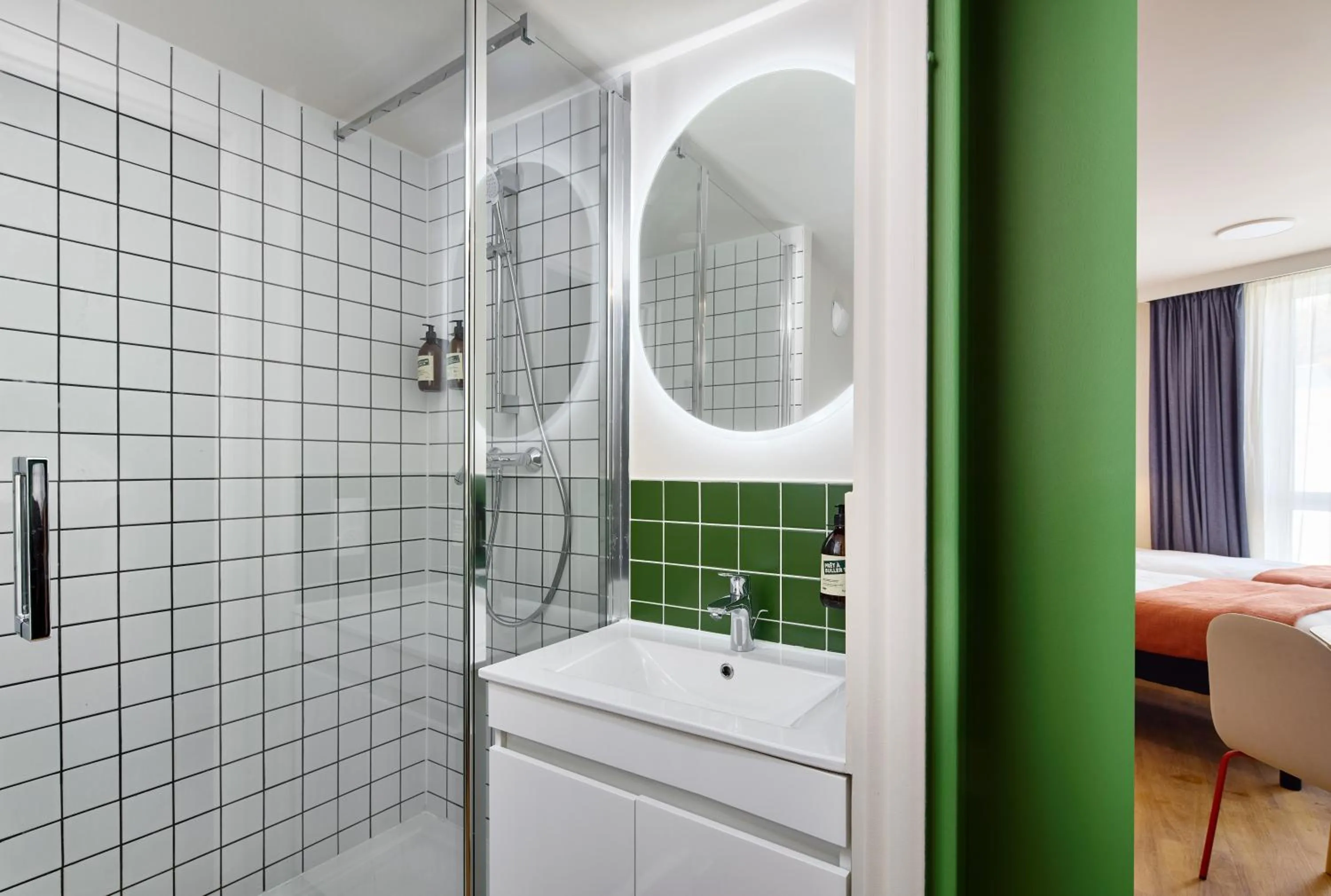 Bathroom in Hife Paris Issy Porte de Versailles