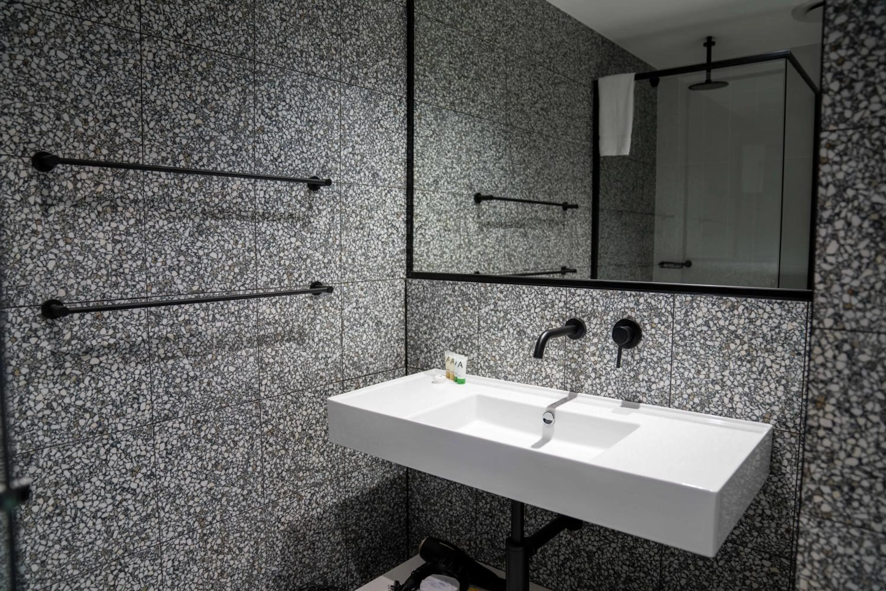 Bathroom in Value Suites Penrith