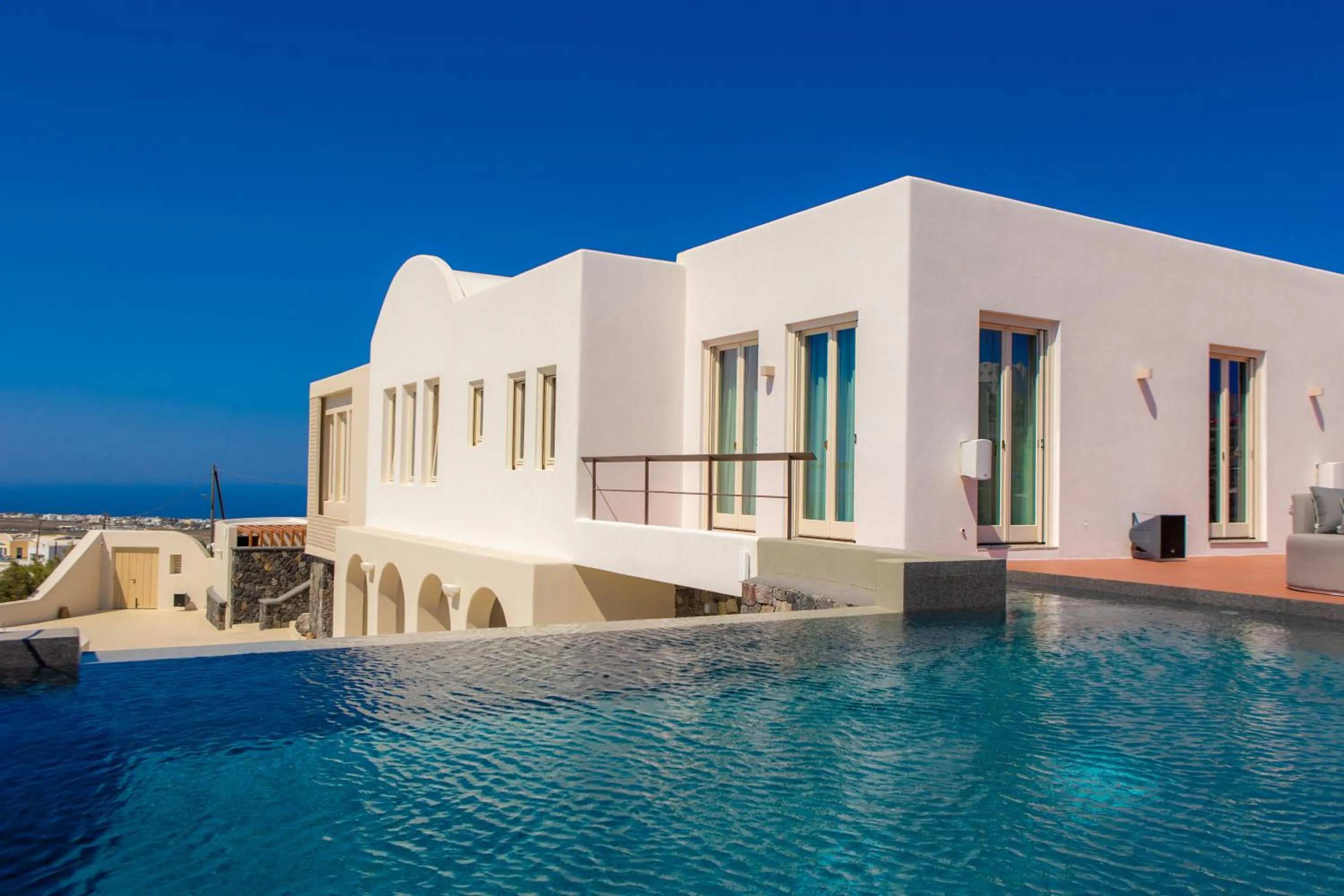 Property building in Islet Santorini Infinity Caldera Villa