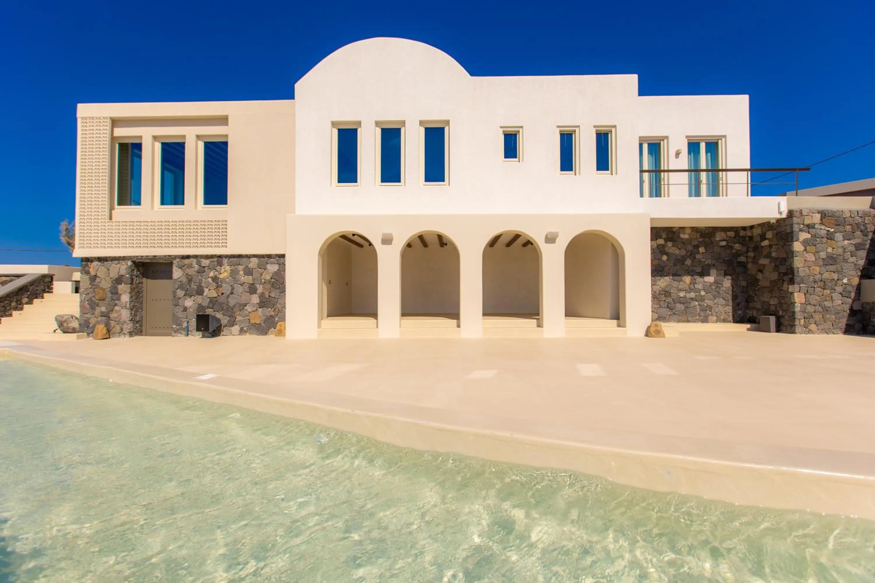 Property building in Islet Santorini Infinity Caldera Villa