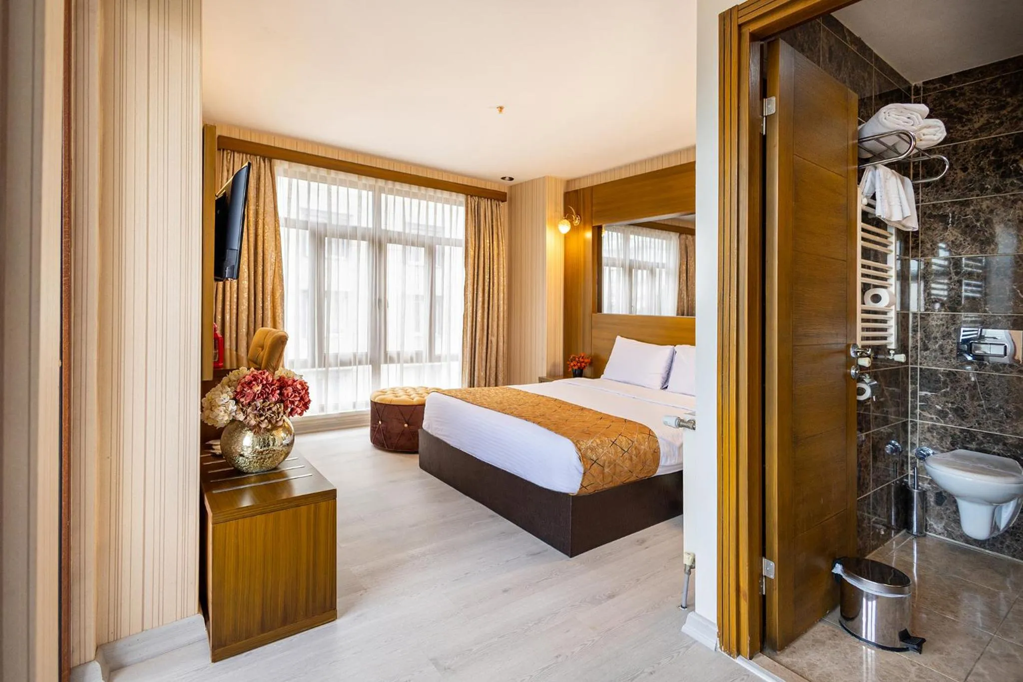 Bed in Niva Atakum Otel