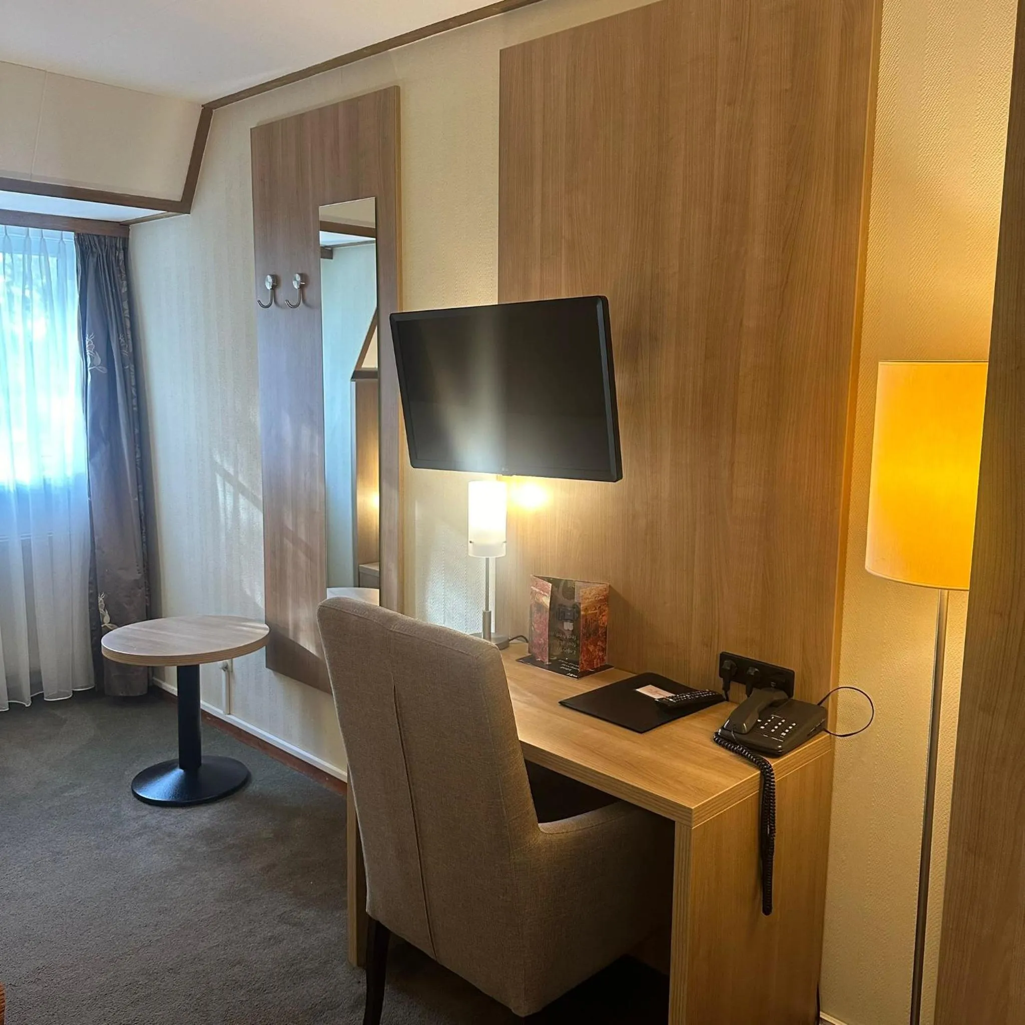 TV and multimedia in Hotel de Landmarke by Flow