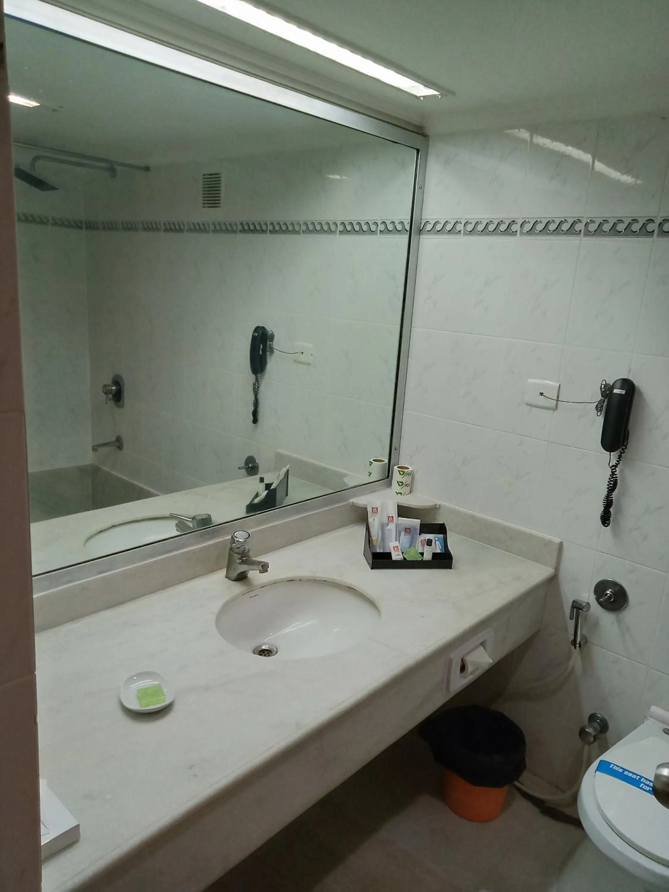 Bathroom in SRM Hotel Trichy