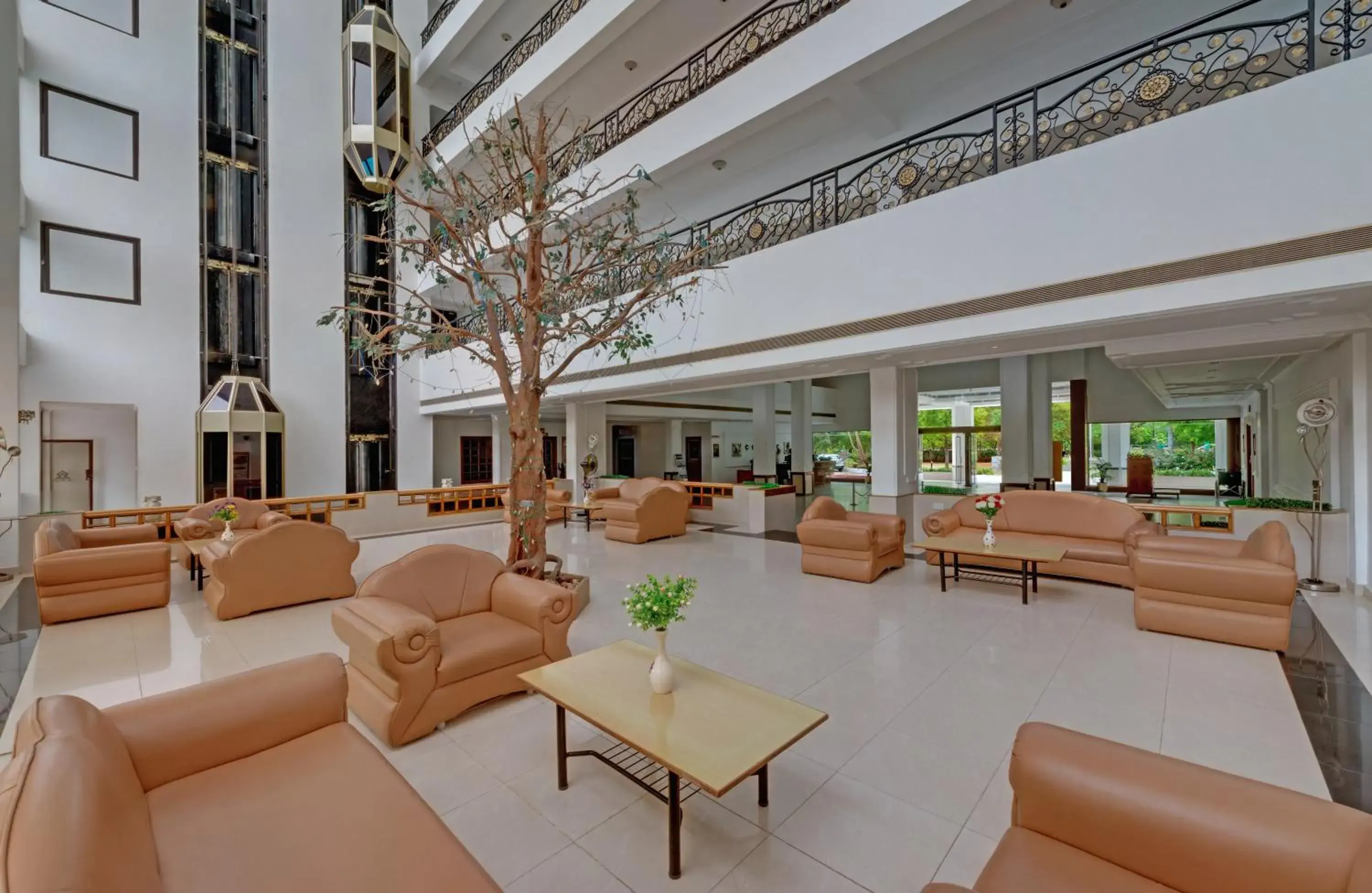 Lobby or reception in SRM Hotel Trichy Lobby or reception in SRM Hotel Trichy