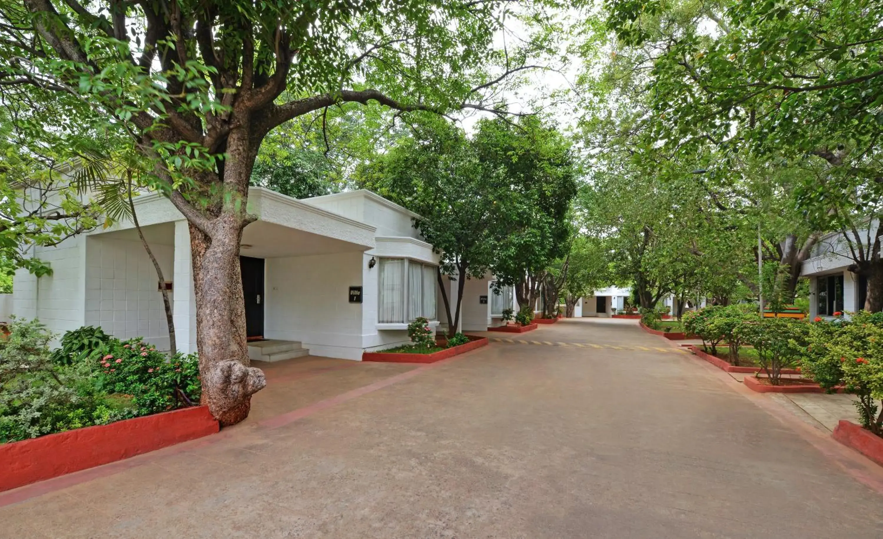 Garden view in SRM Hotel Trichy Garden view in SRM Hotel Trichy