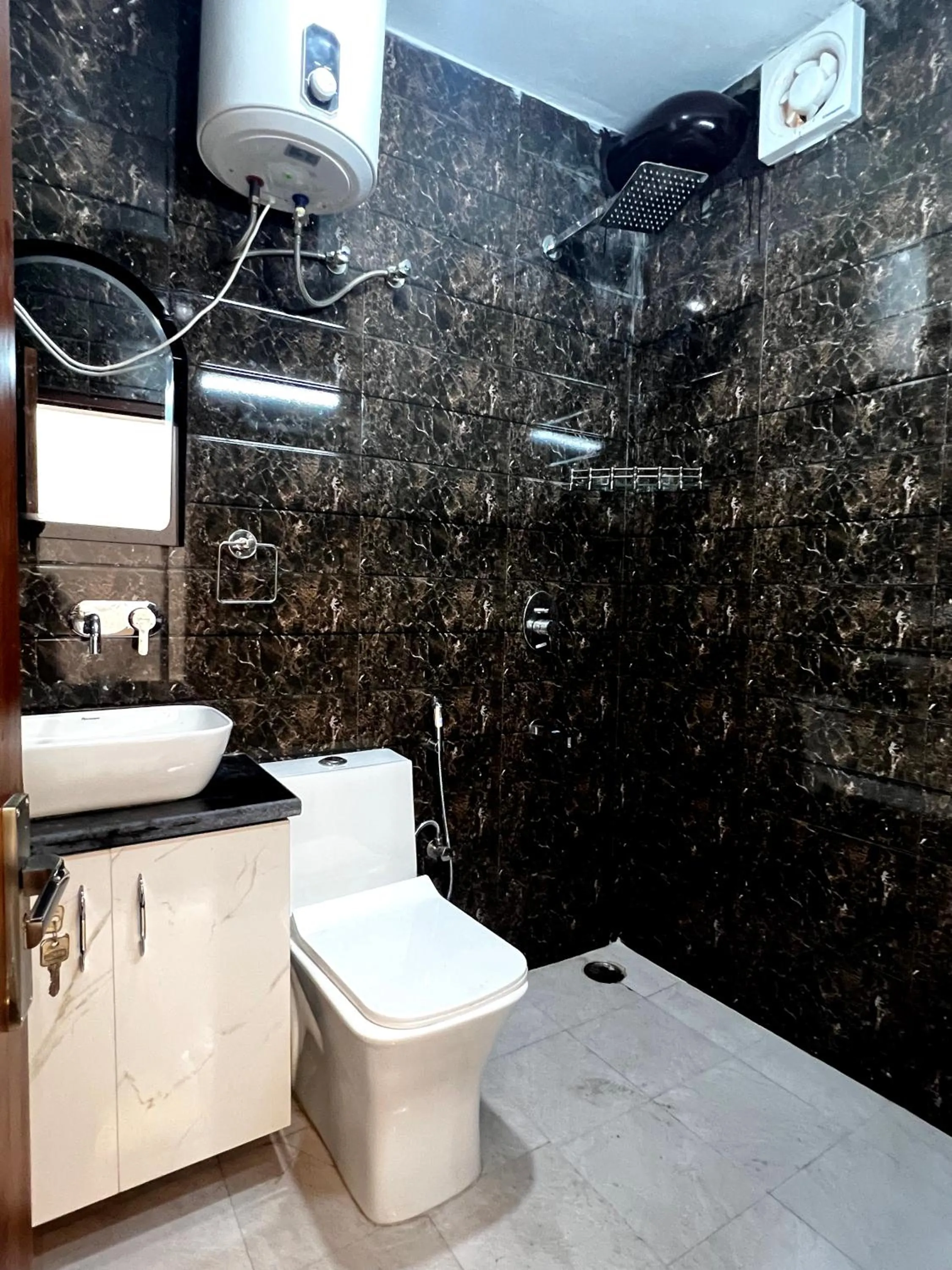 Bathroom in Hotel Trending Stay