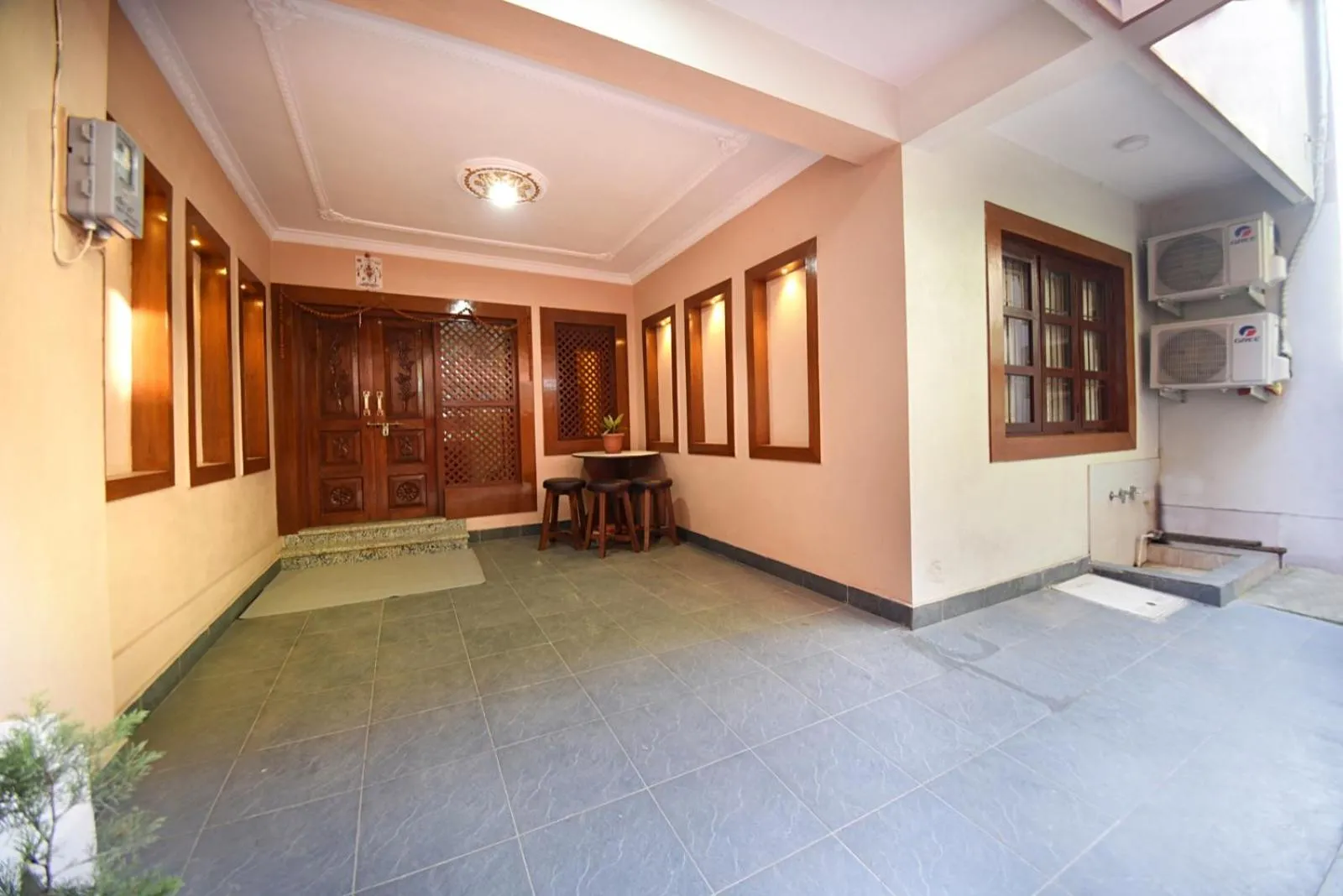 Property building in Alpine Apartment and Homestay