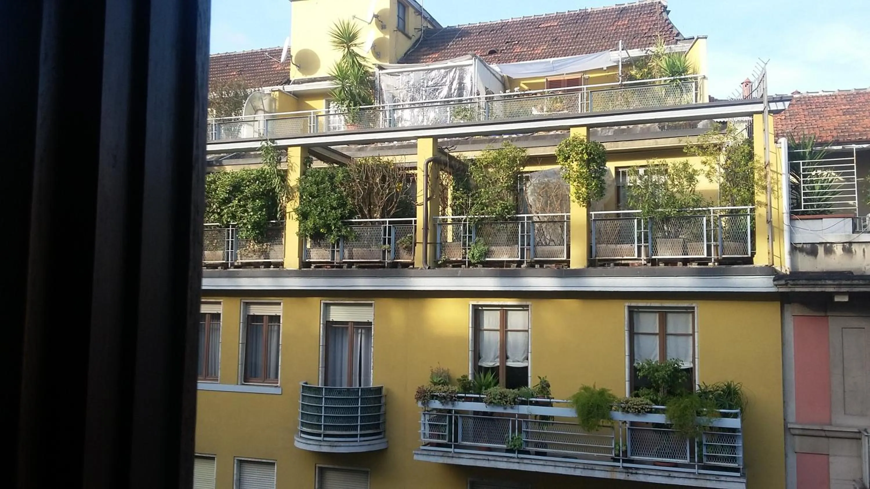 Street view in Bed+Art Milano Centrale