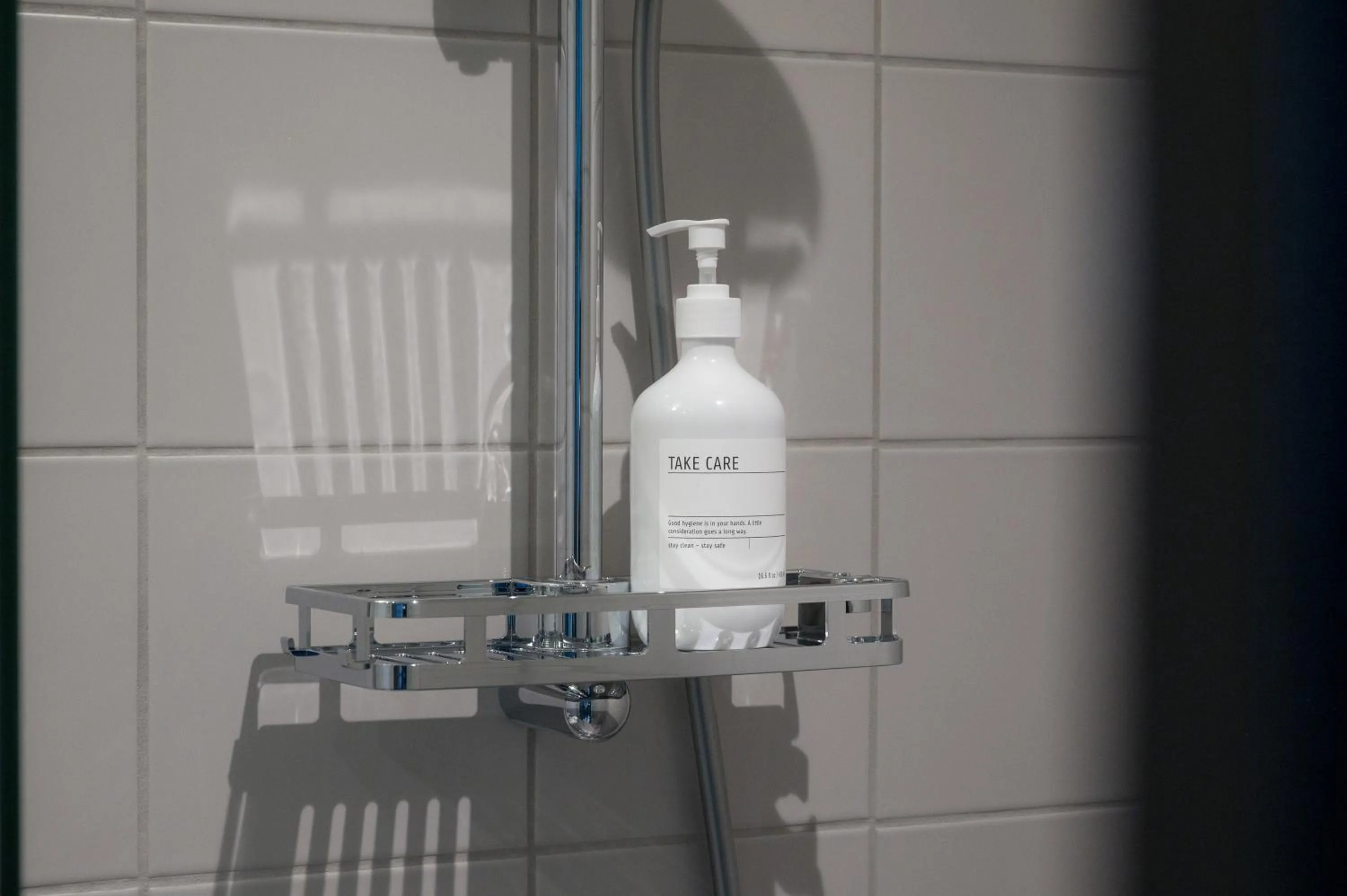 Shower in Daniel&Jacob's urban studios and boutique apartments