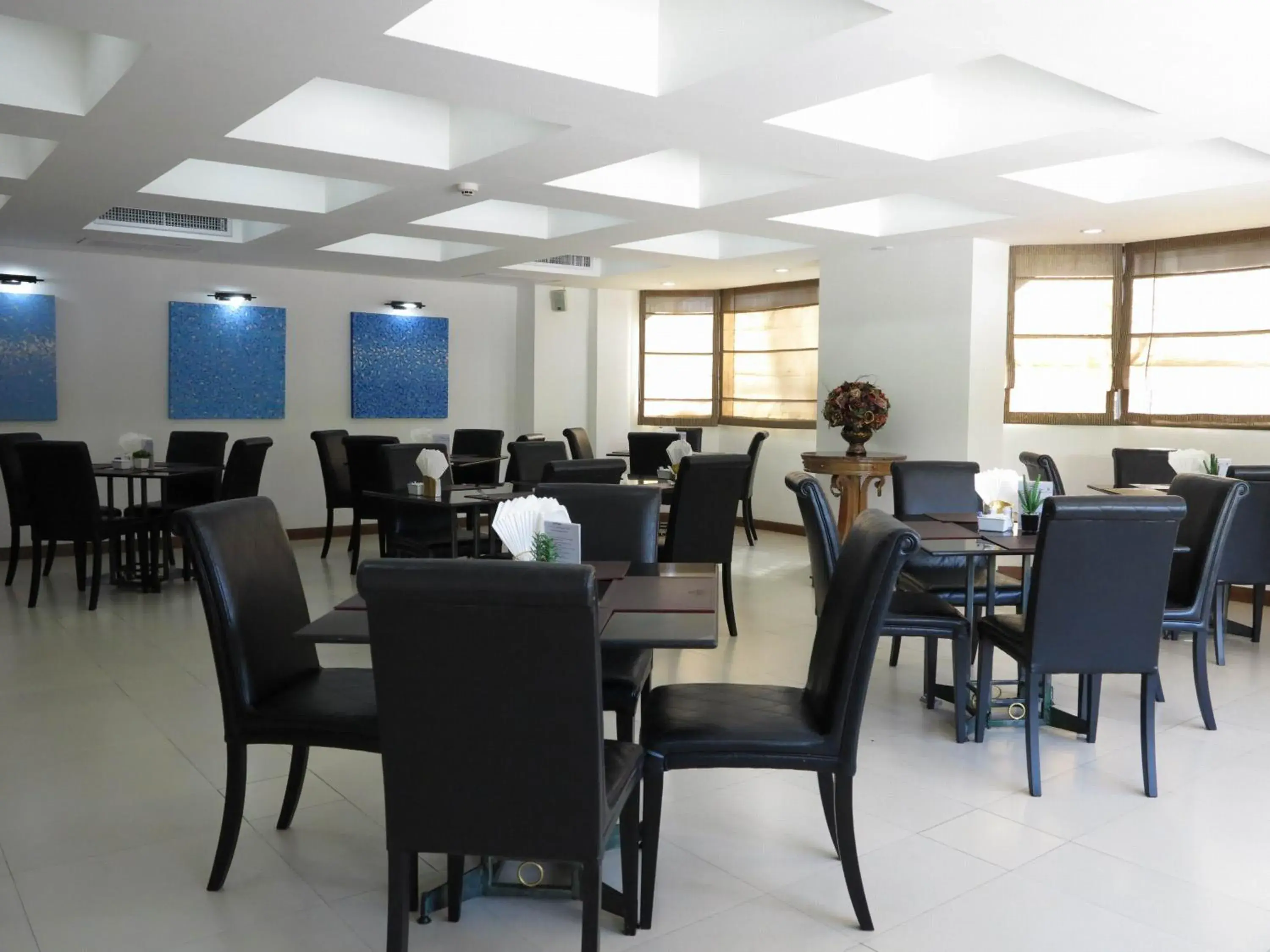 Restaurant/places to eat in The Grand Sathorn Restaurant/places to eat in The Grand Sathorn