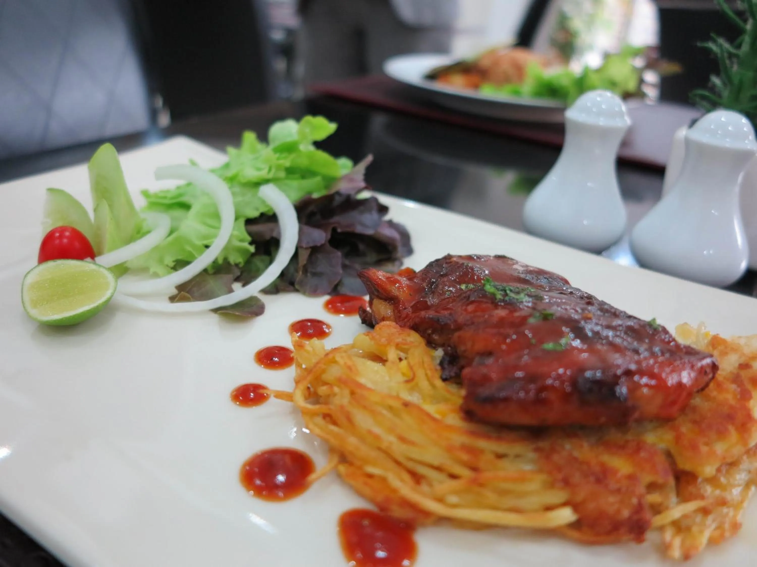 Restaurant/places to eat in The Grand Sathorn