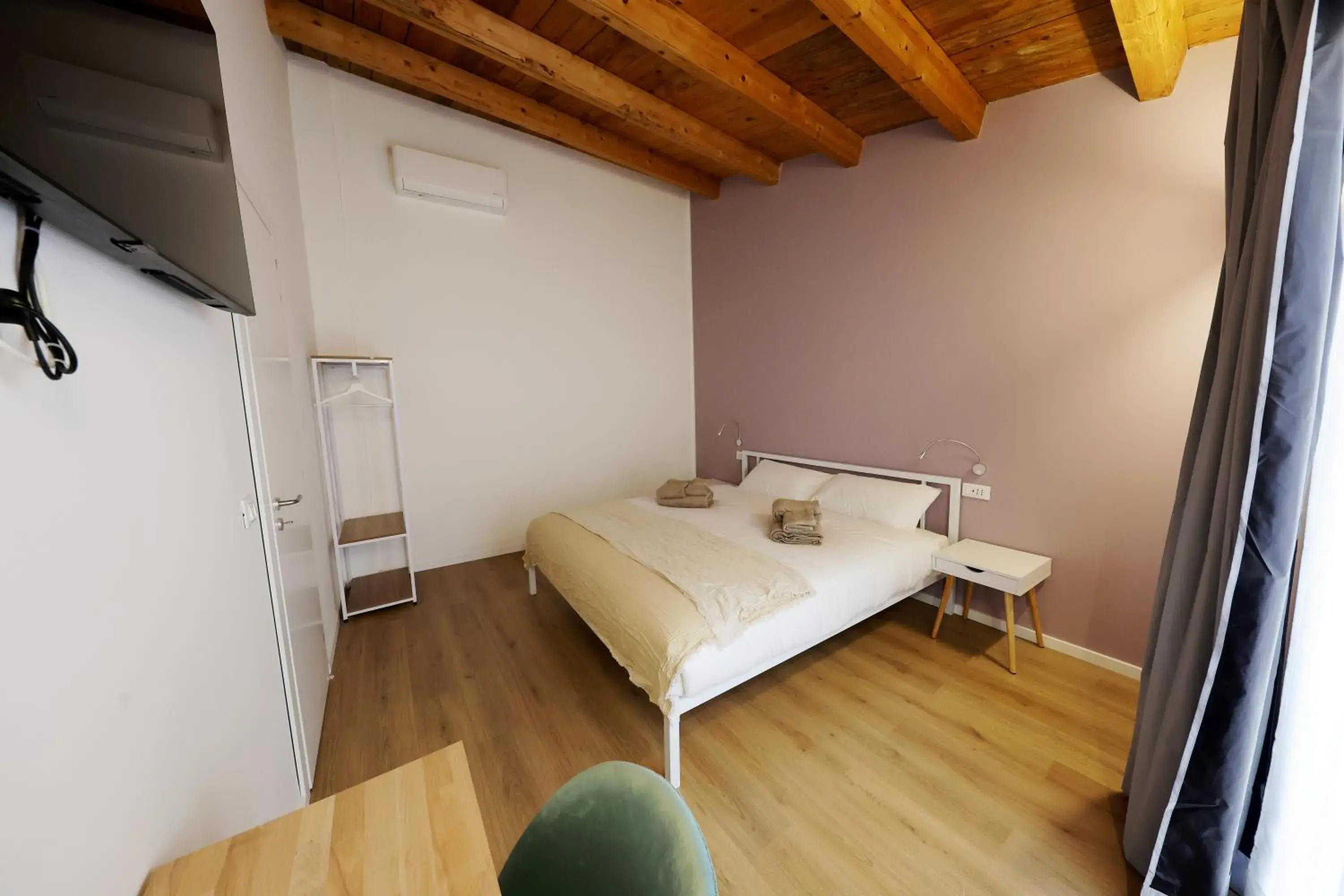 Junior Suite with Balcony in Argenteria5 Holiday Rooms Junior Suite with Balcony in Argenteria5 Holiday Rooms