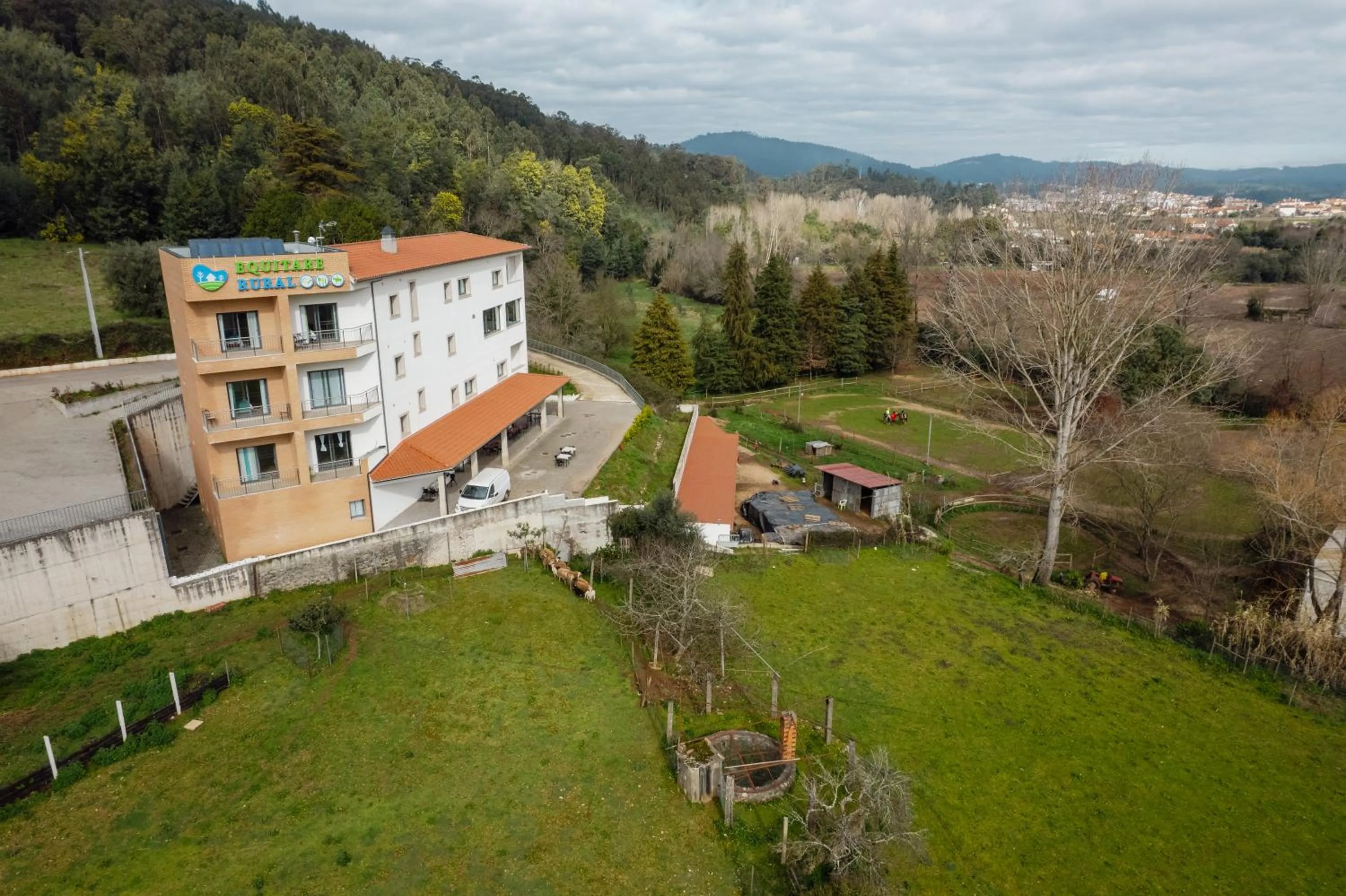 Property building in Bed & Breakfast EQUITARE RURAL