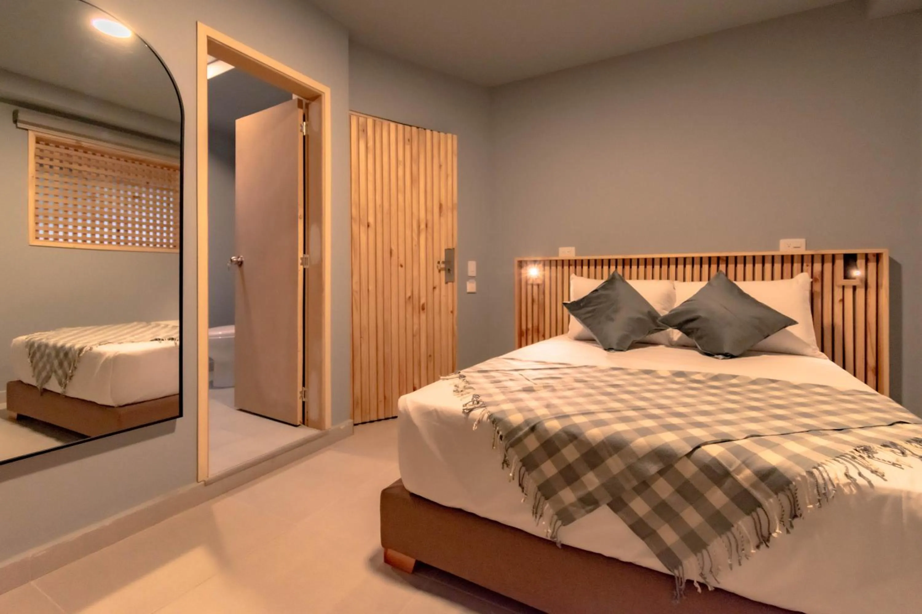 Photo of the whole room, Bed in Leviu by Bernalo Hotels