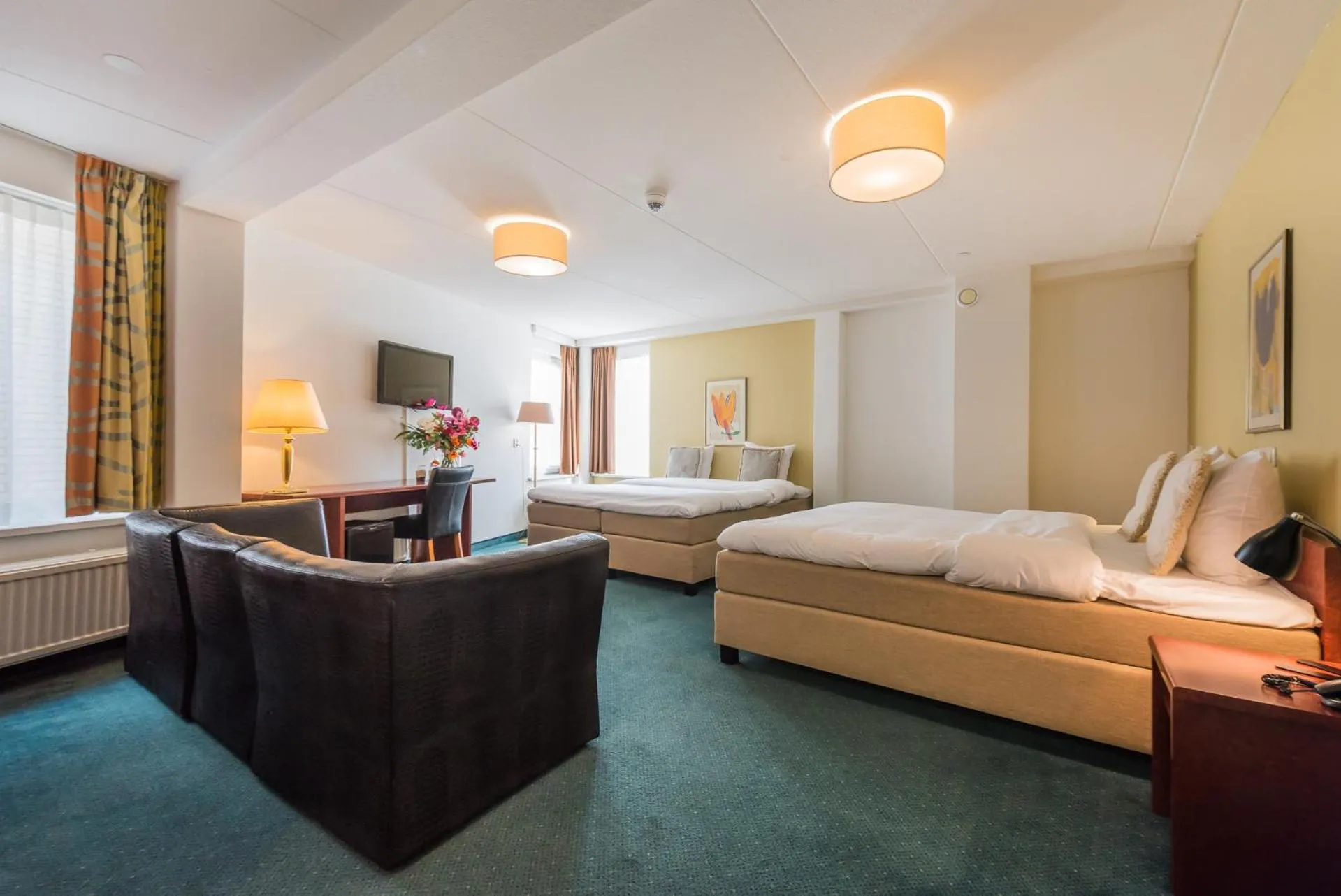 Bedroom, Bed in Prominent Inn Hotel