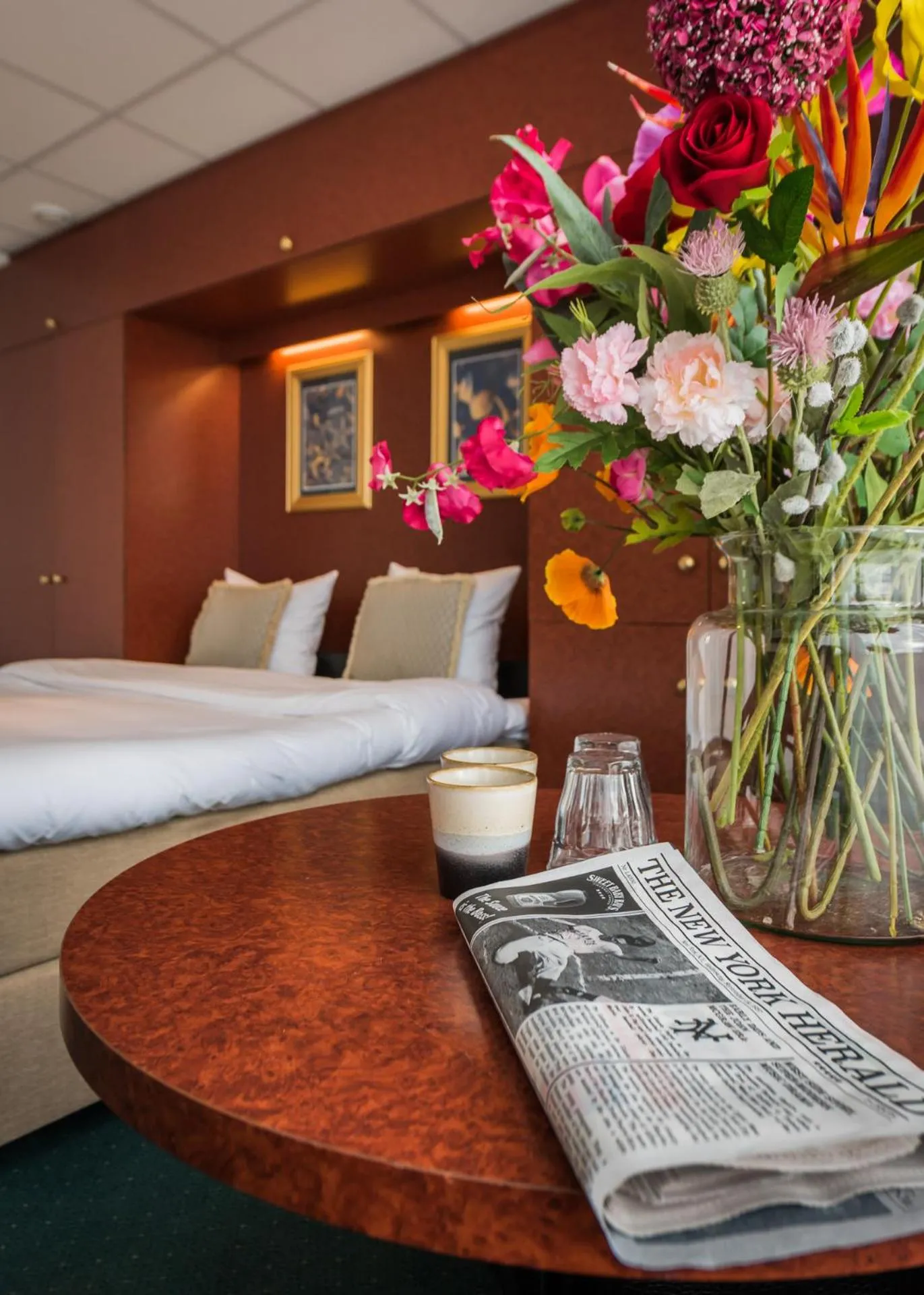 Seating area in Prominent Inn Hotel