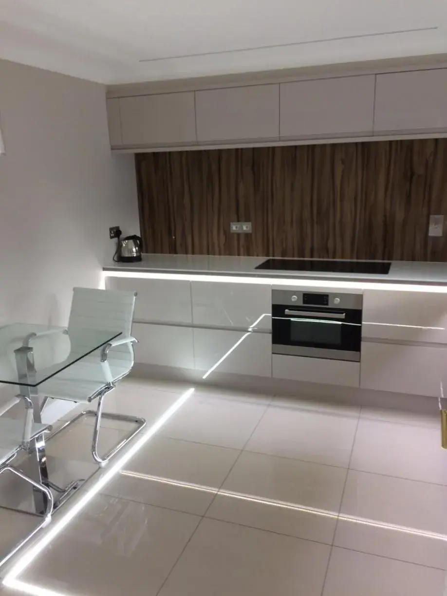 Three-Bedroom Cottage in Hollies Hotel Three-Bedroom Cottage in Hollies Hotel