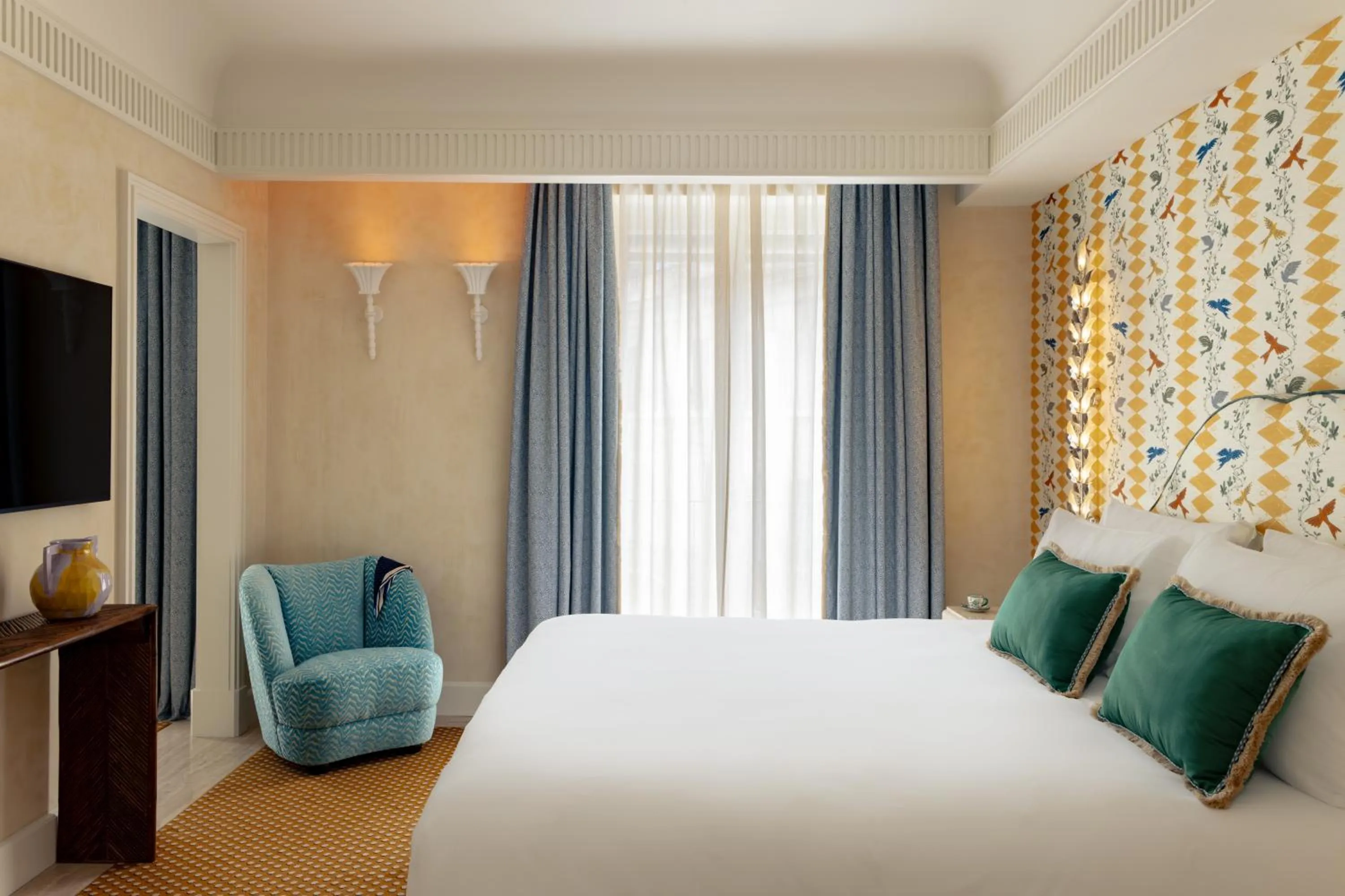 Bedroom, Bed in Casa Monti Roma