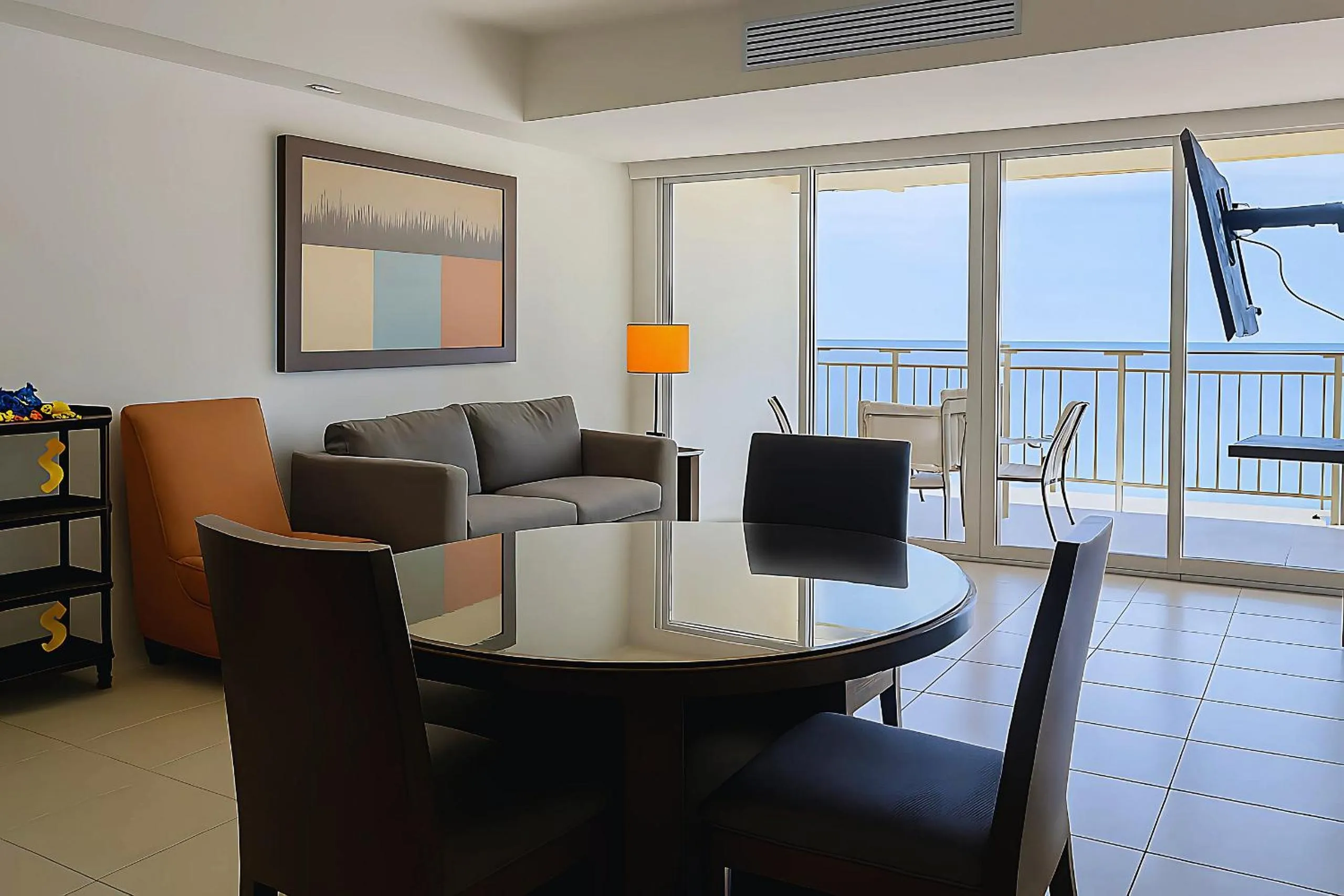 Dining area in Grand Venetian Comfort