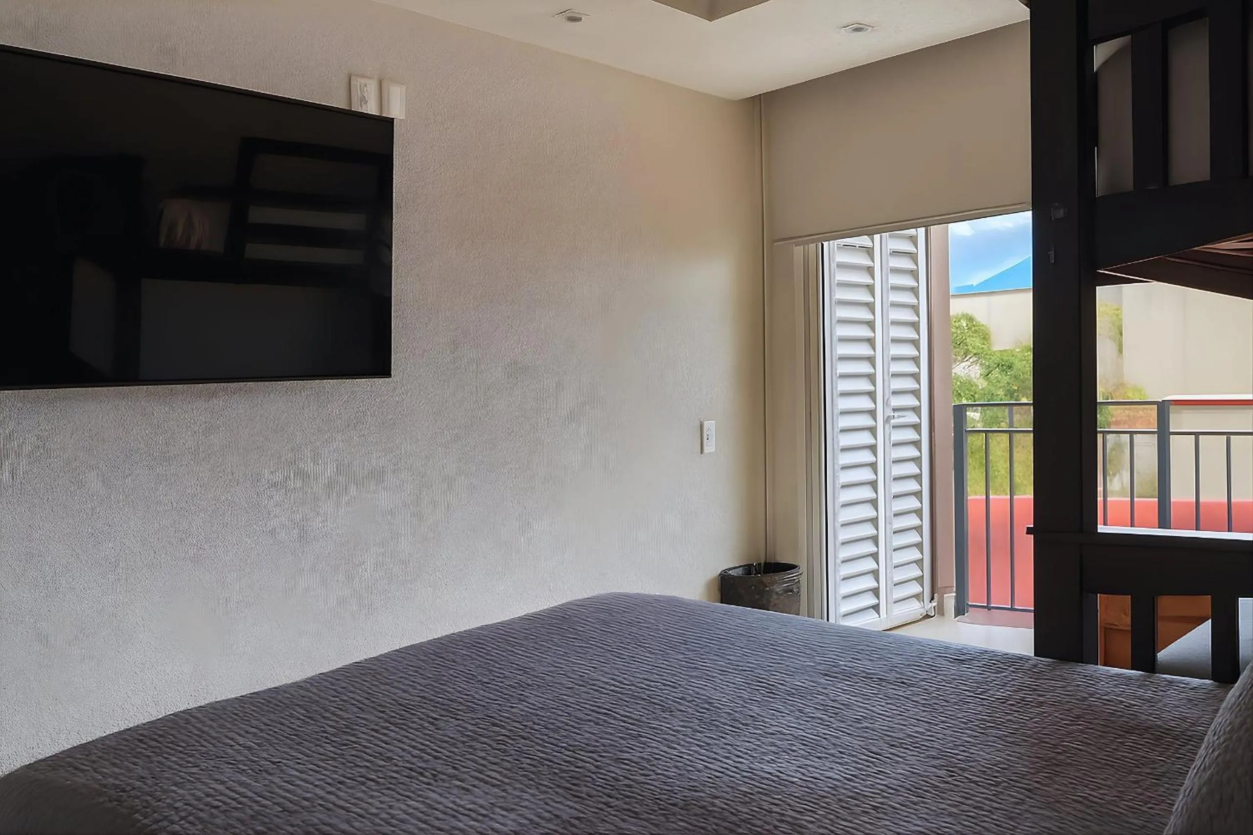 Bed in Grand Venetian Comfort