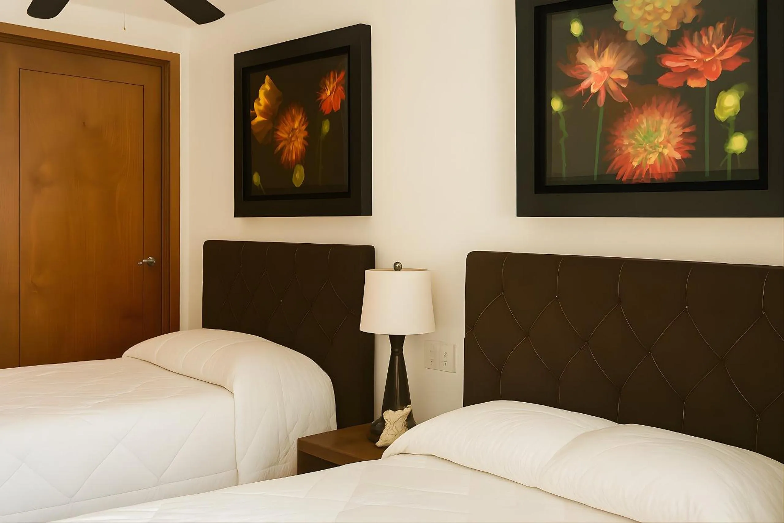 Bed in Grand Venetian Comfort