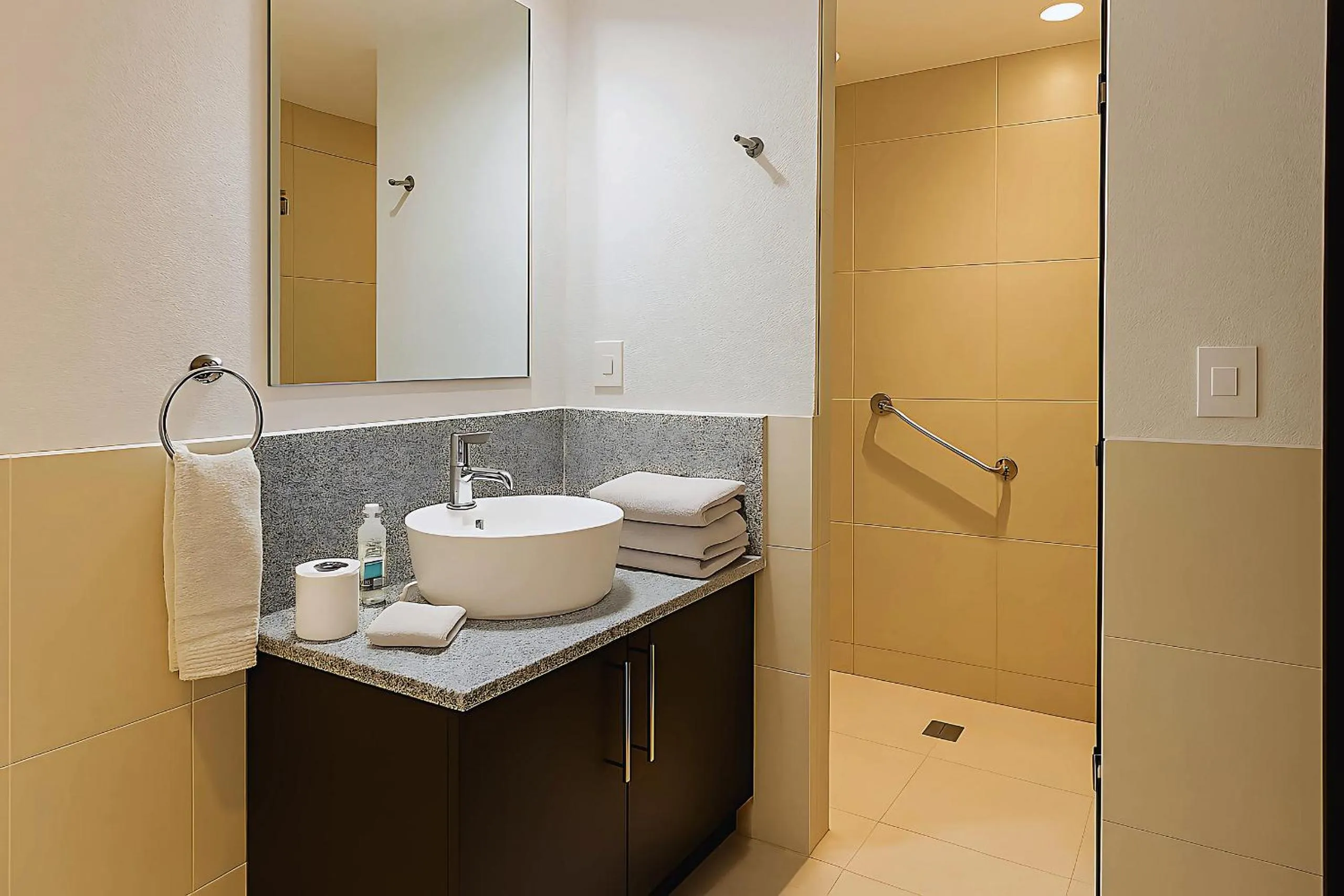 Toilet in Grand Venetian Comfort