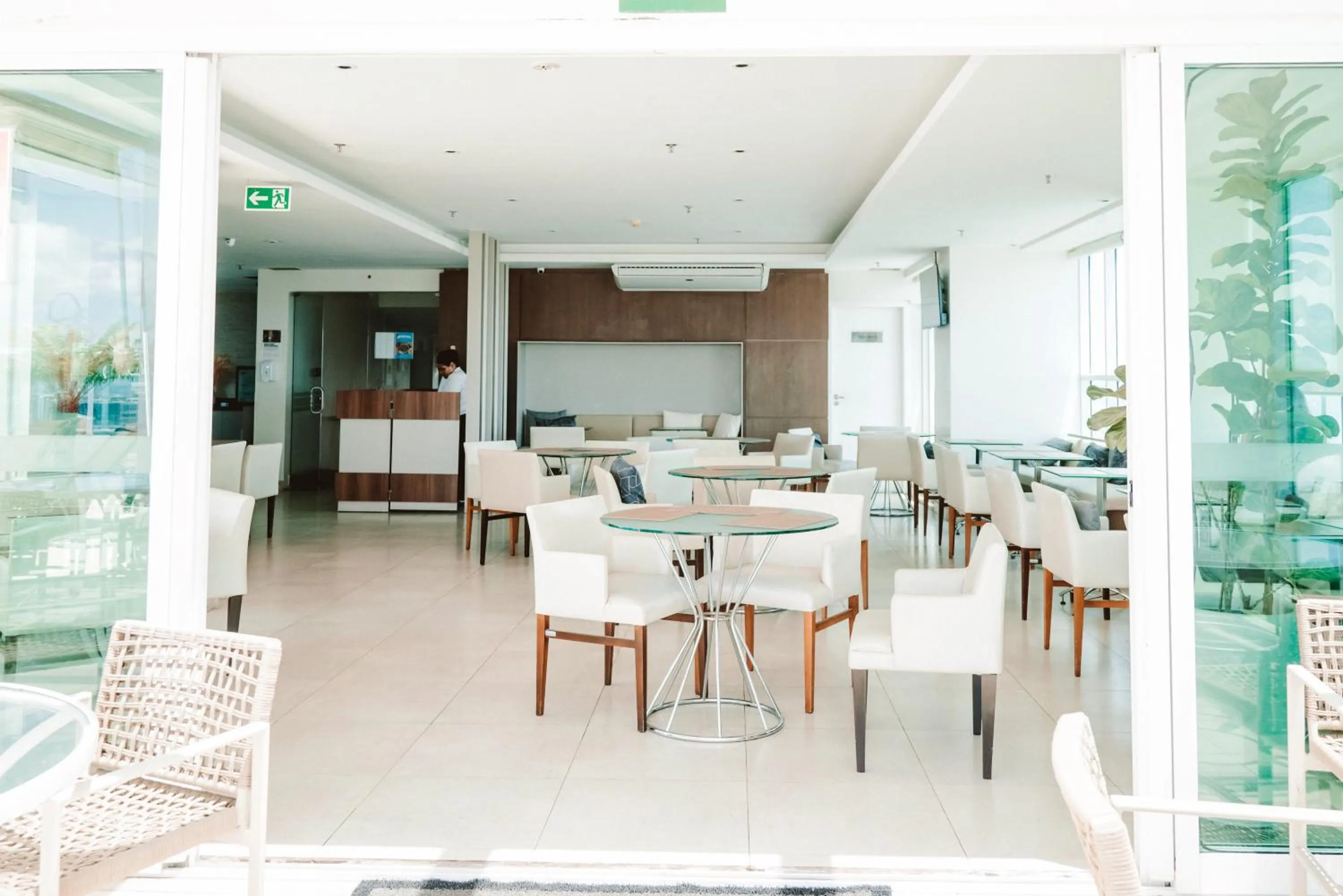 Restaurant/places to eat in Flat Família Saint Moritz Brasília Hotel