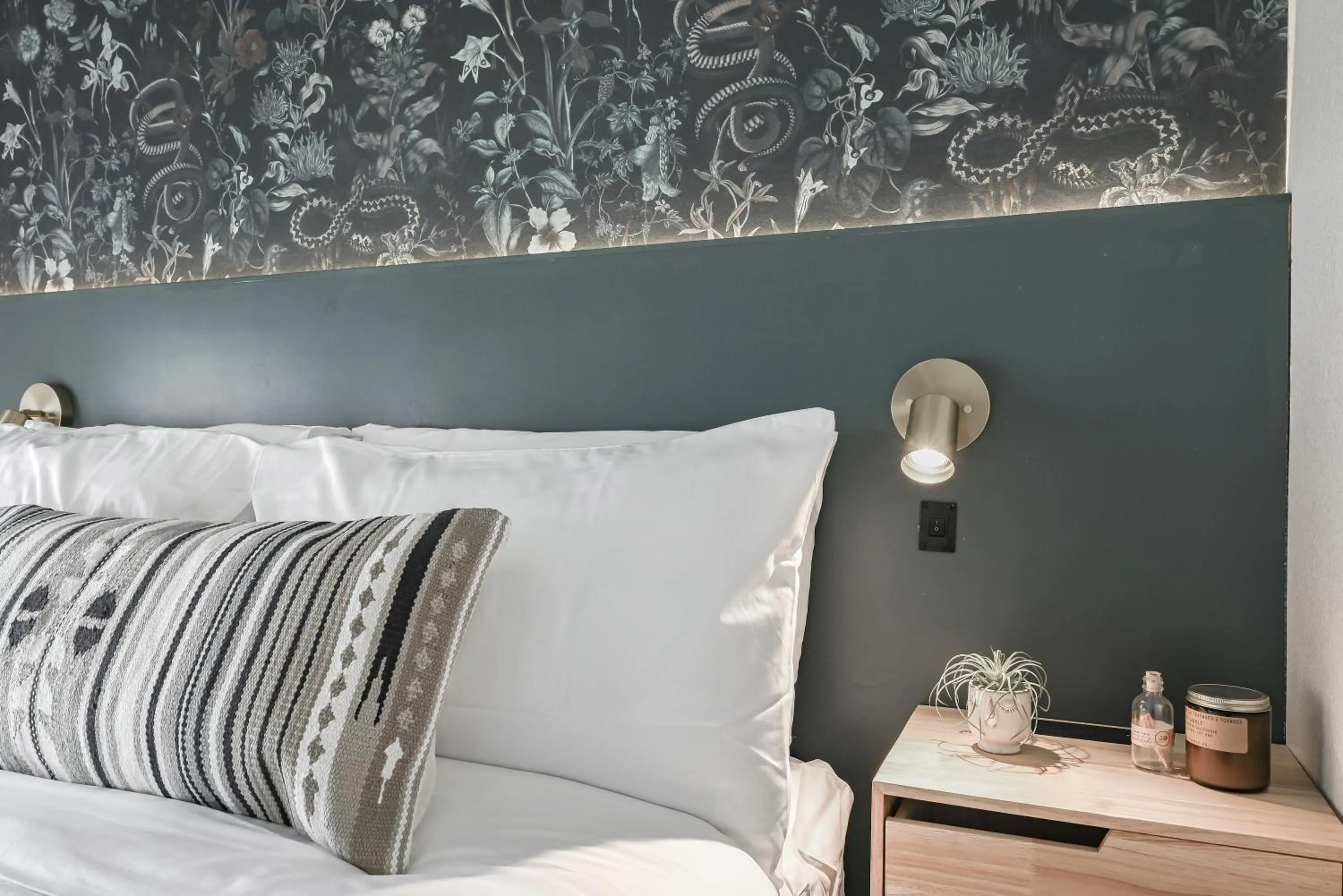 Bedroom, Bed in Melrose River Club Resort