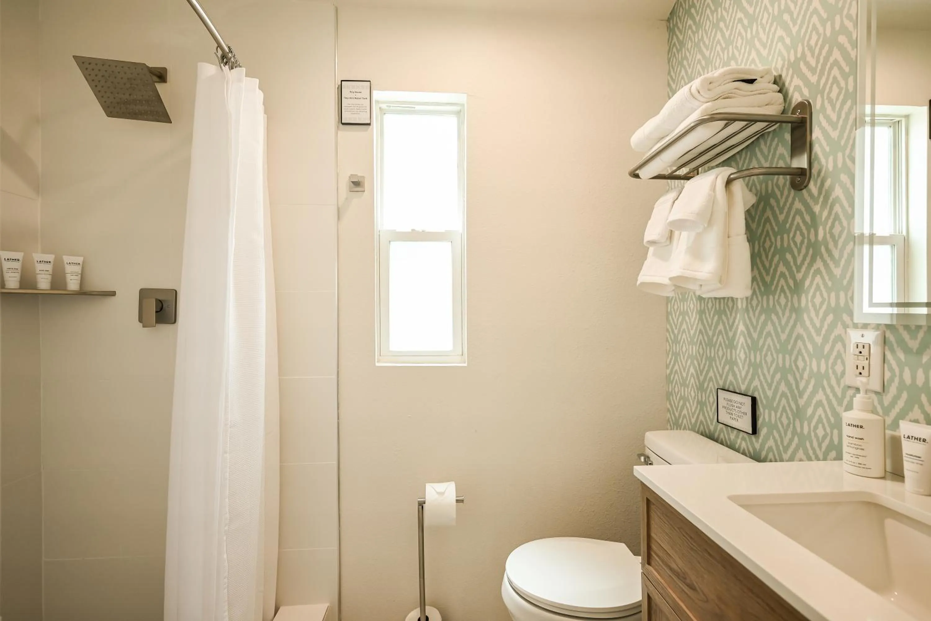 Melrose River Club Resort