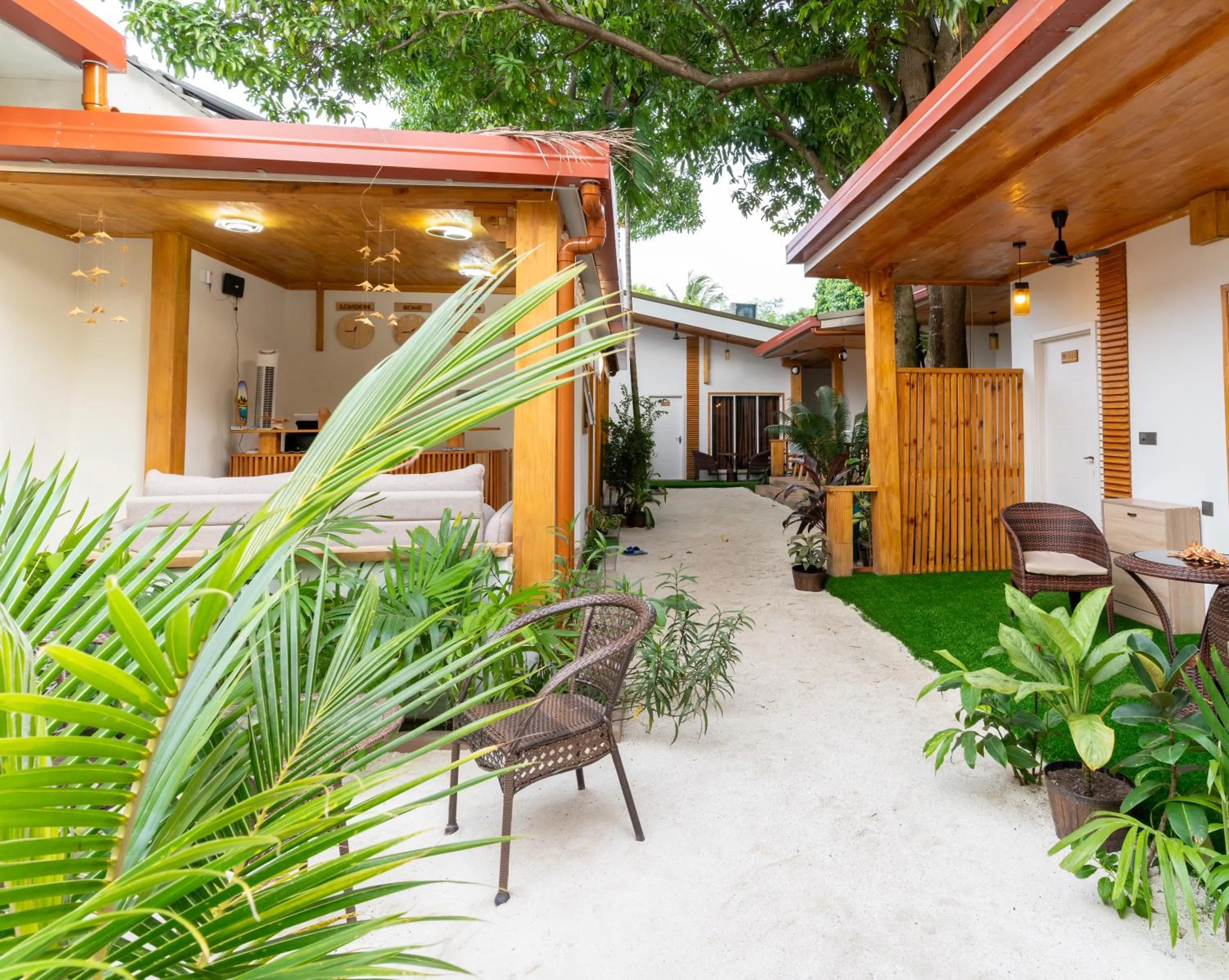 Property building in Tropico villa