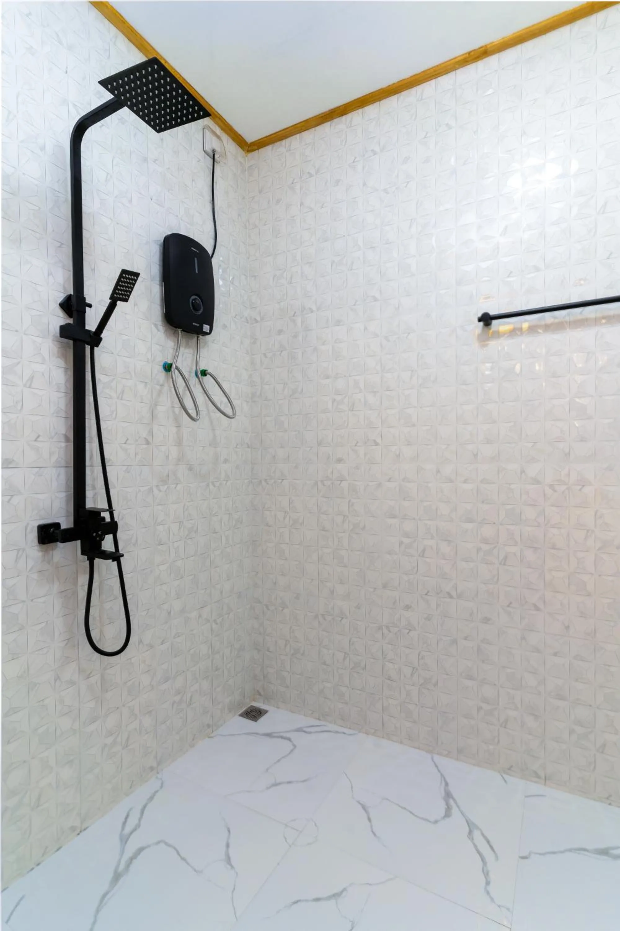 Shower in Tropico villa
