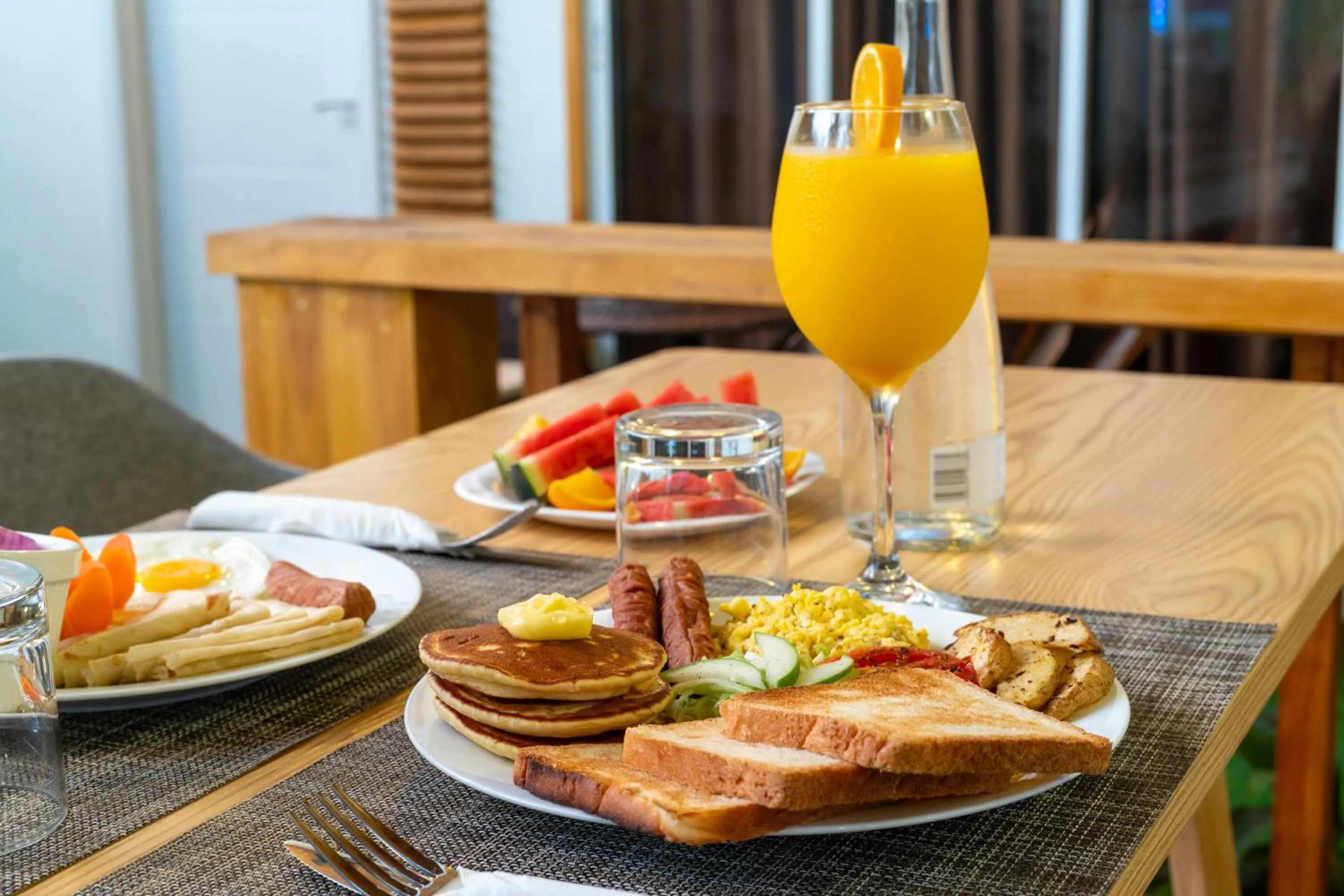 Food and drinks in Tropico villa
