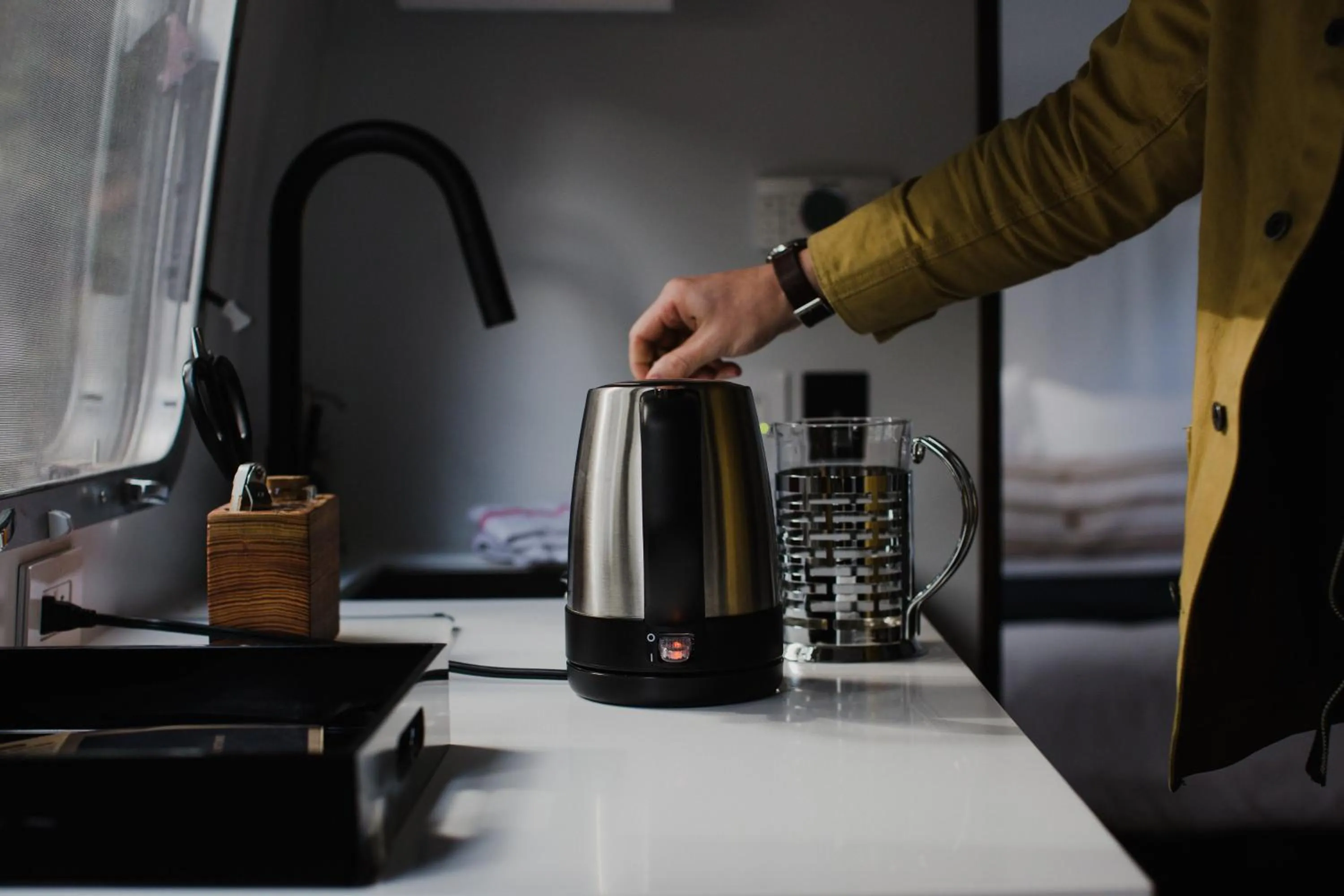 Coffee/tea facilities in AutoCamp Sequoia