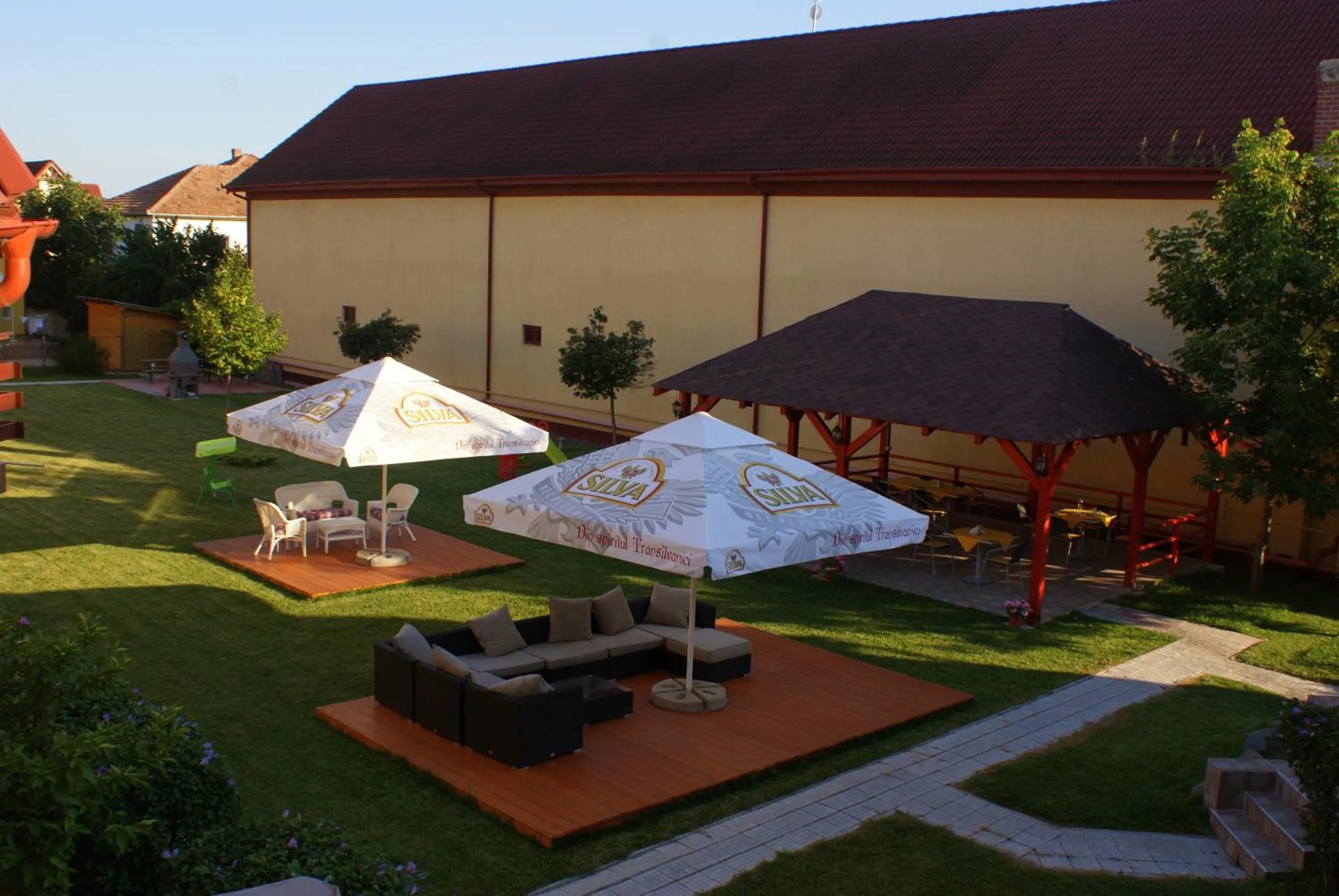 Restaurant/places to eat in Casa Ardeleneasca