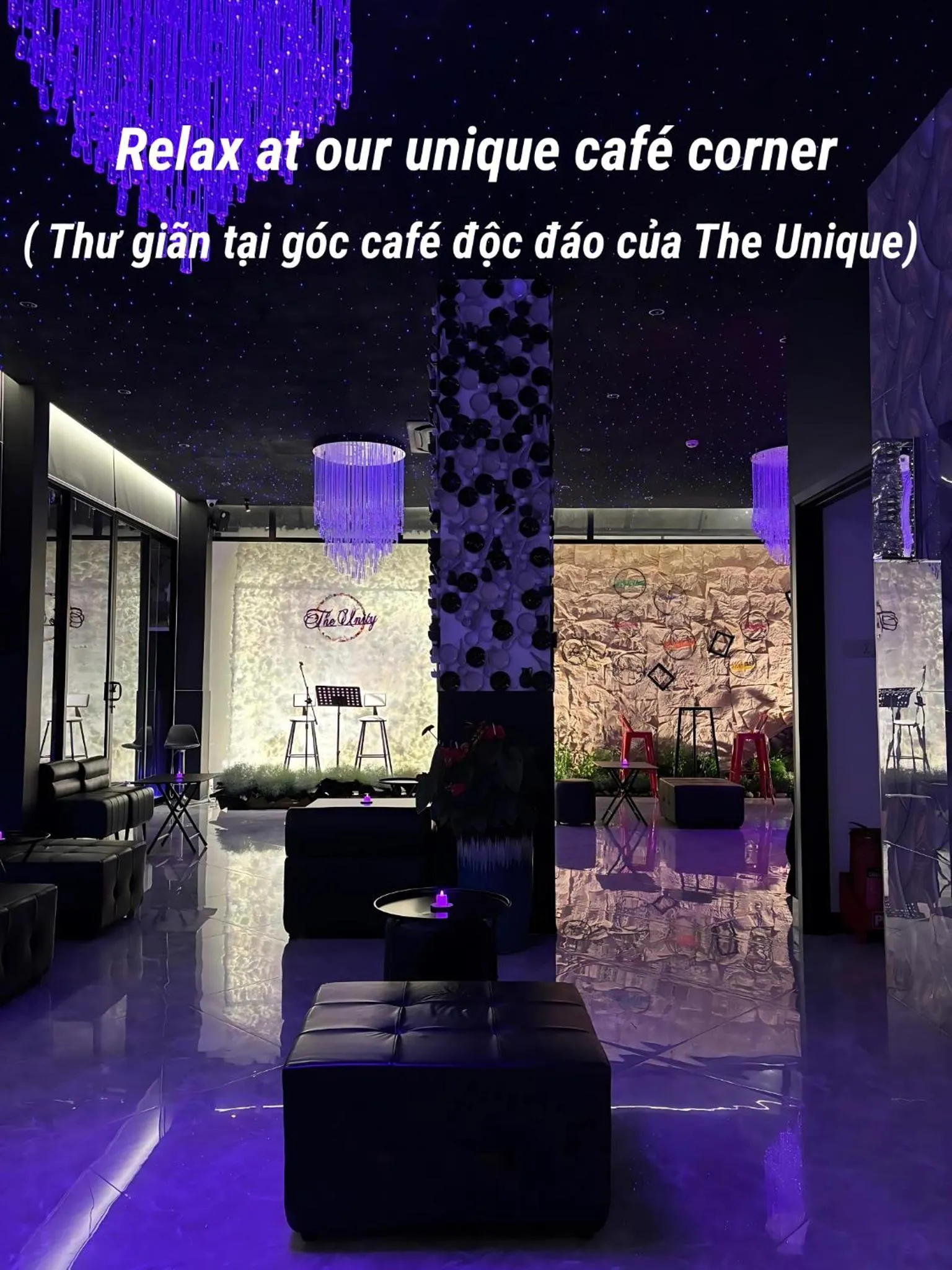 Restaurant/places to eat in LYN's HOTEL