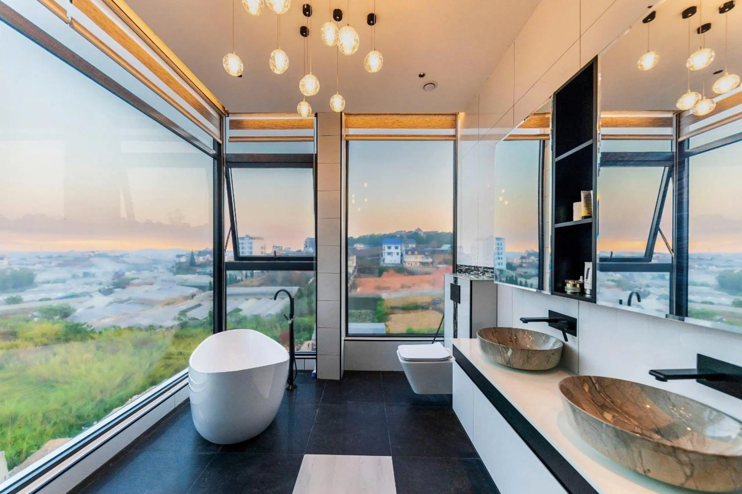 Bathroom in LYN's HOTEL