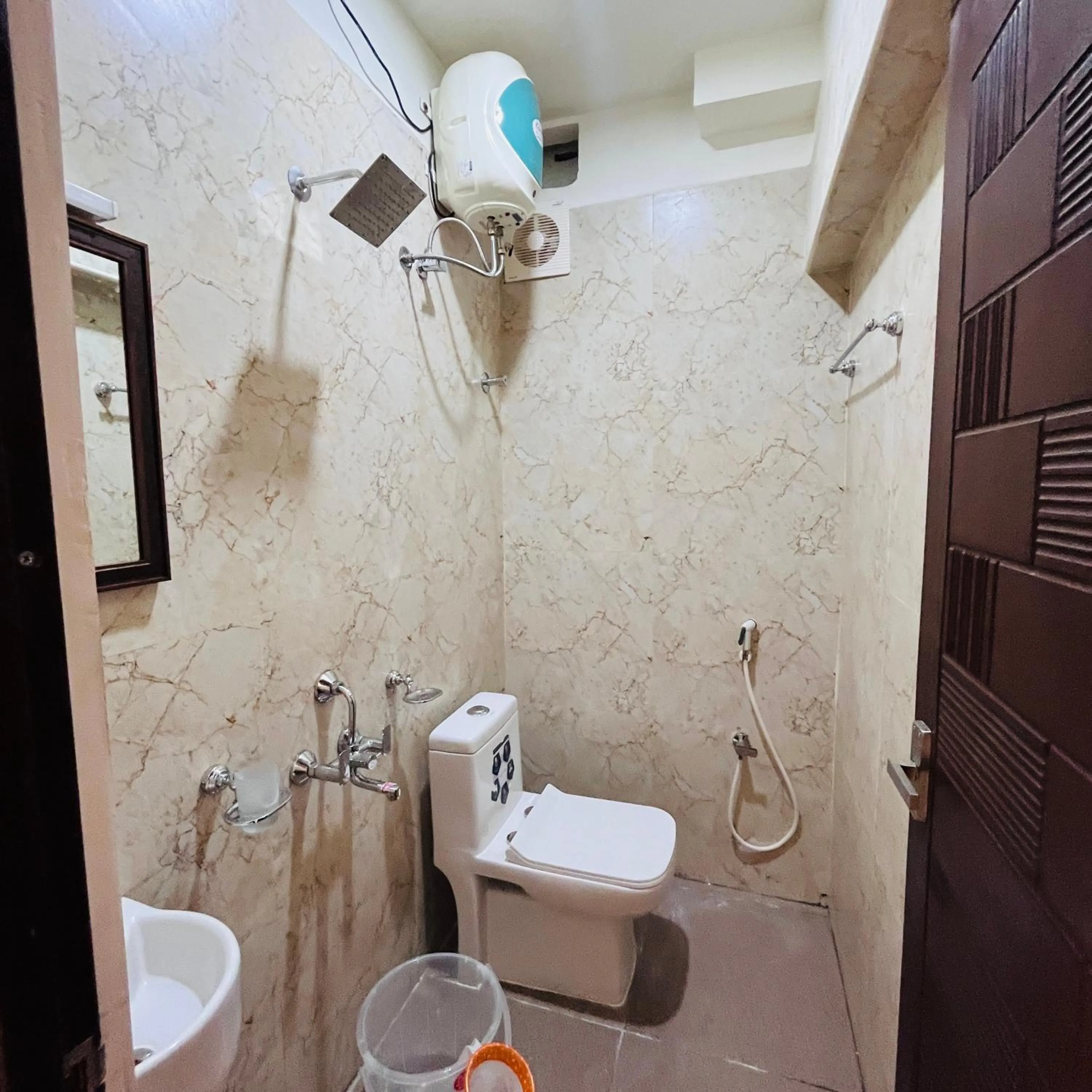 Shower in Sundaram Residency Chennai