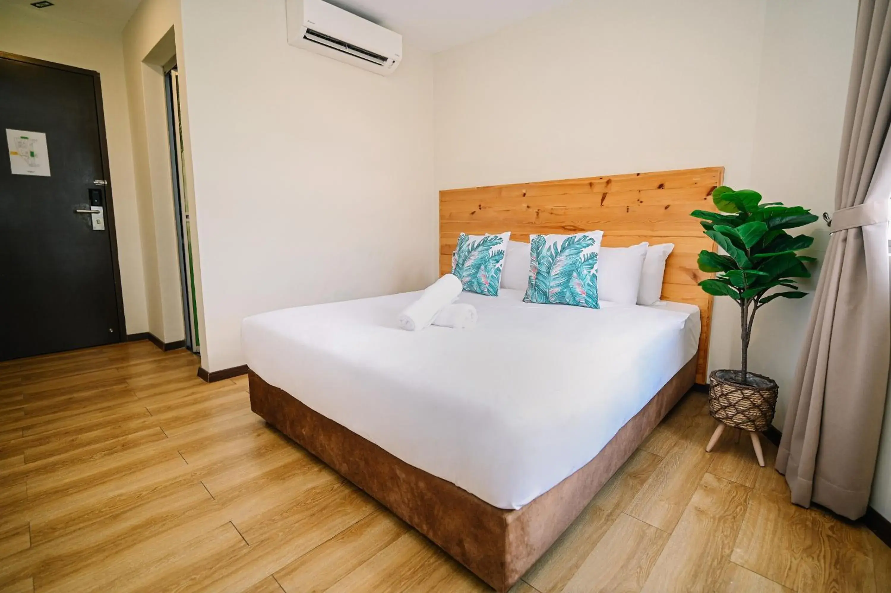 Bed in Swing & Pillows - Apple Hotel Shah Alam Bed in Swing & Pillows - Apple Hotel Shah Alam