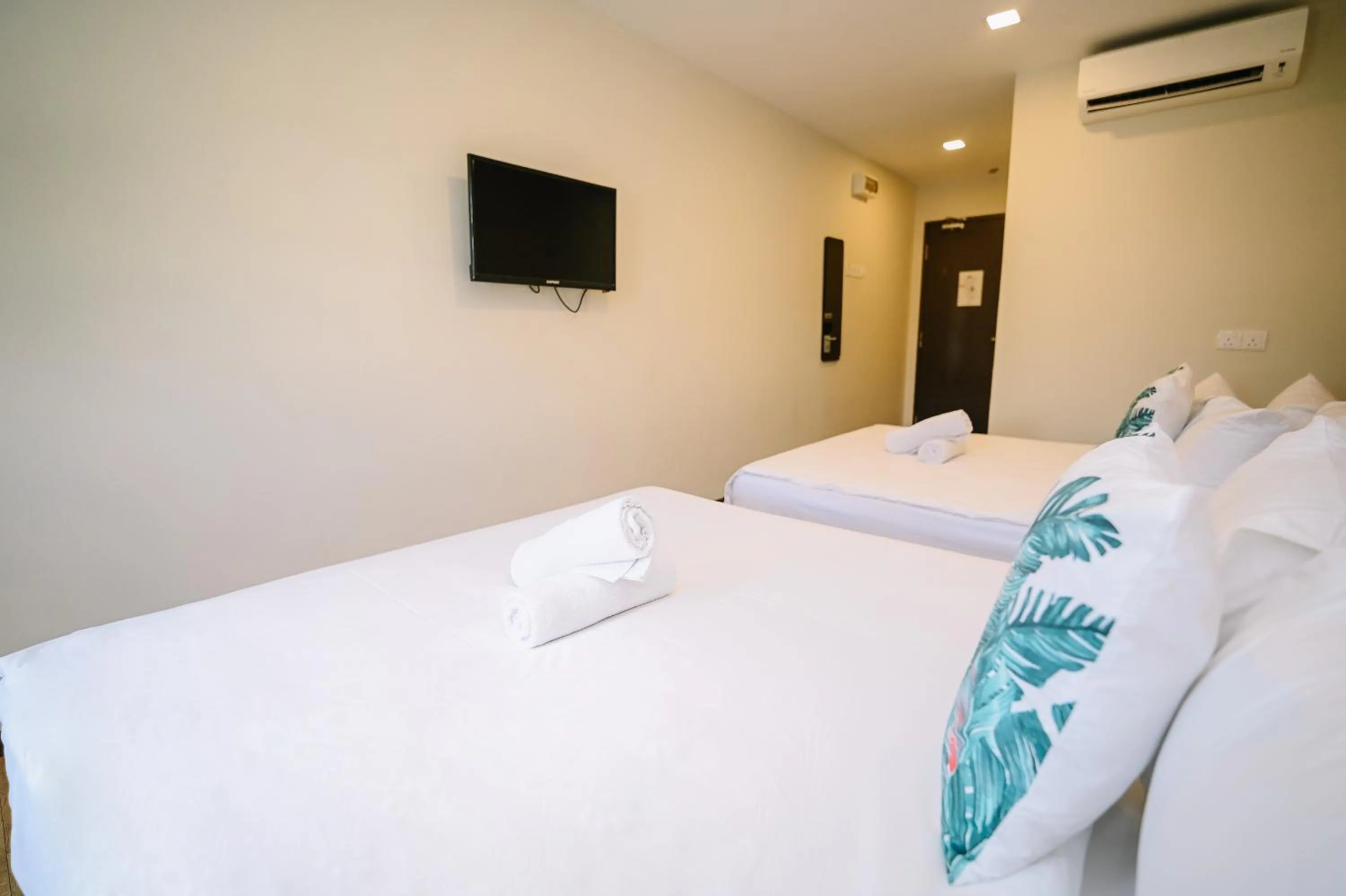 Bed in Swing & Pillows - Apple Hotel Shah Alam