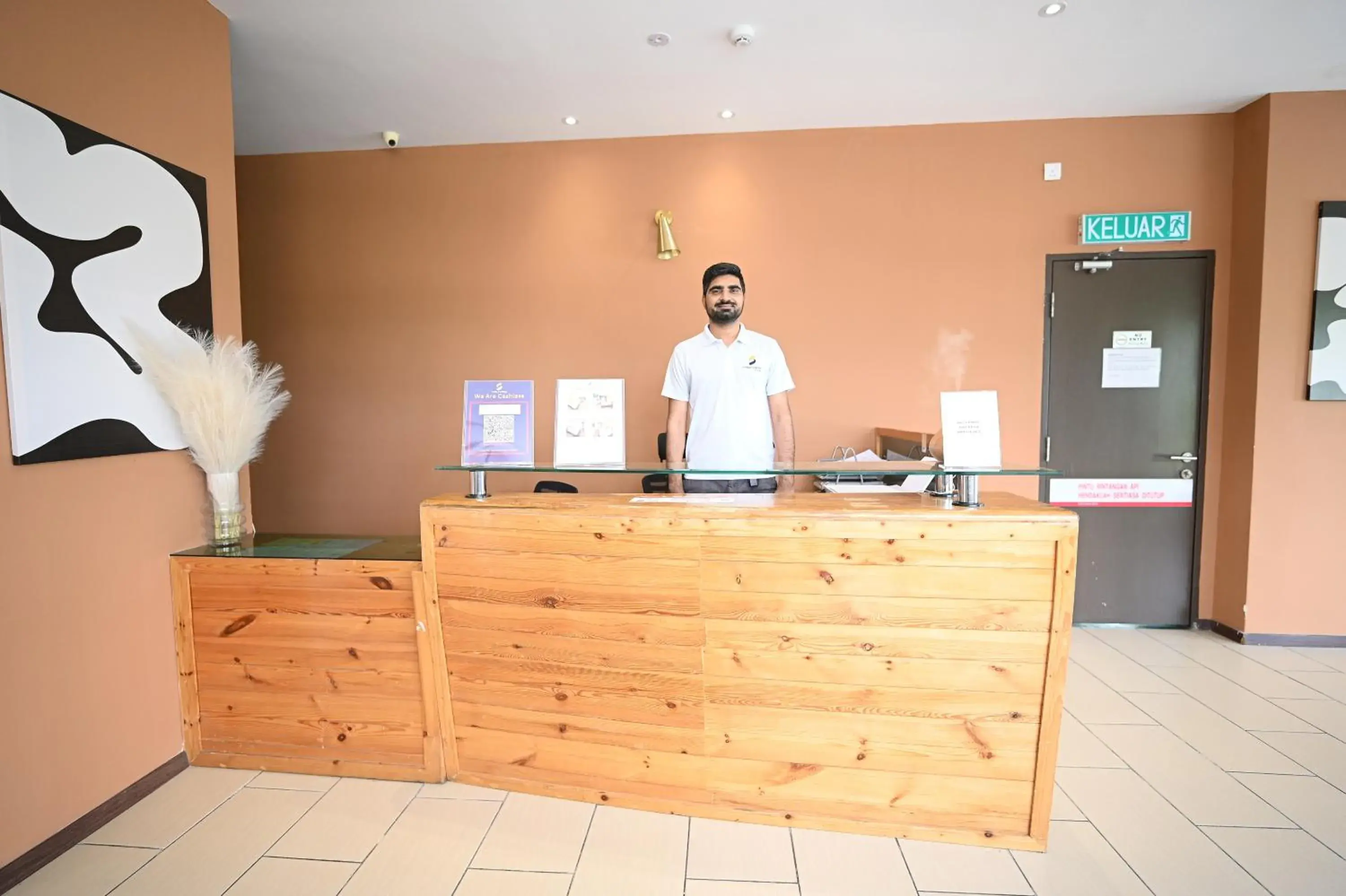 Lobby or reception in Swing & Pillows - Apple Hotel Shah Alam Lobby or reception in Swing & Pillows - Apple Hotel Shah Alam