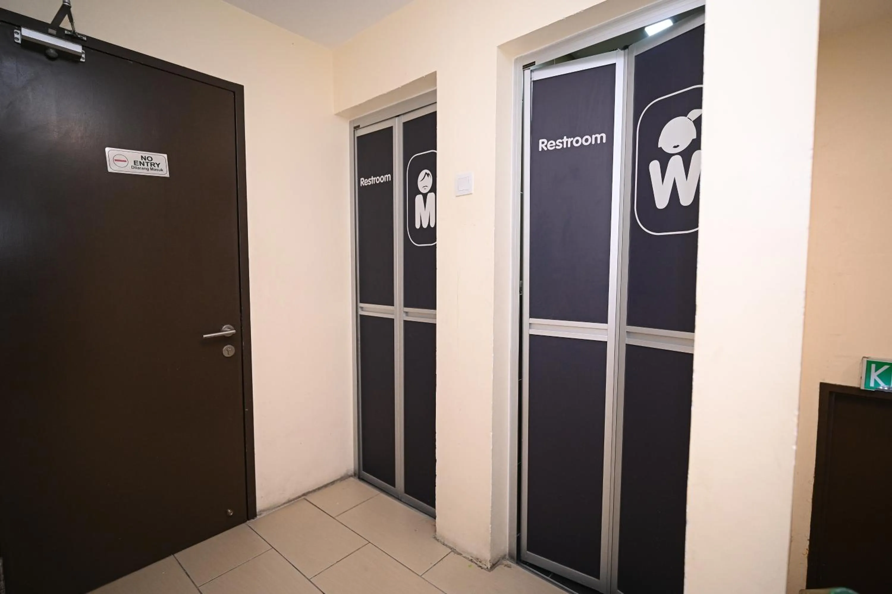 Toilet in Swing & Pillows - Apple Hotel Shah Alam