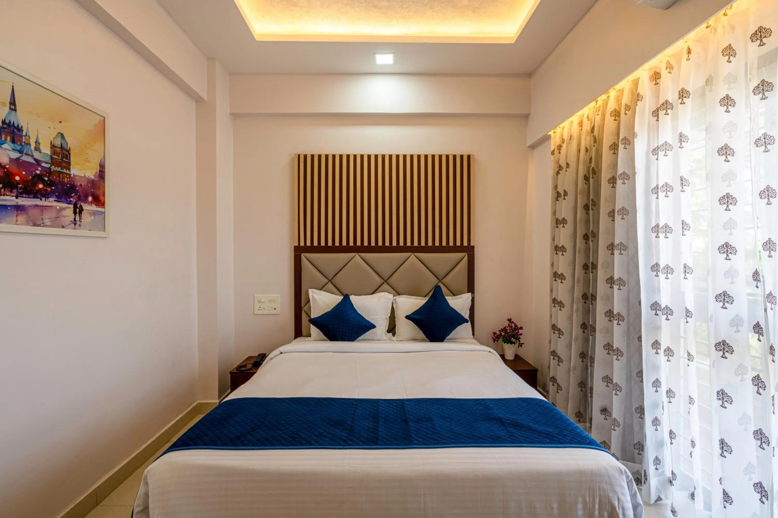 Bed in StayBird - Divine Suites, Business Hotel, Kharadi