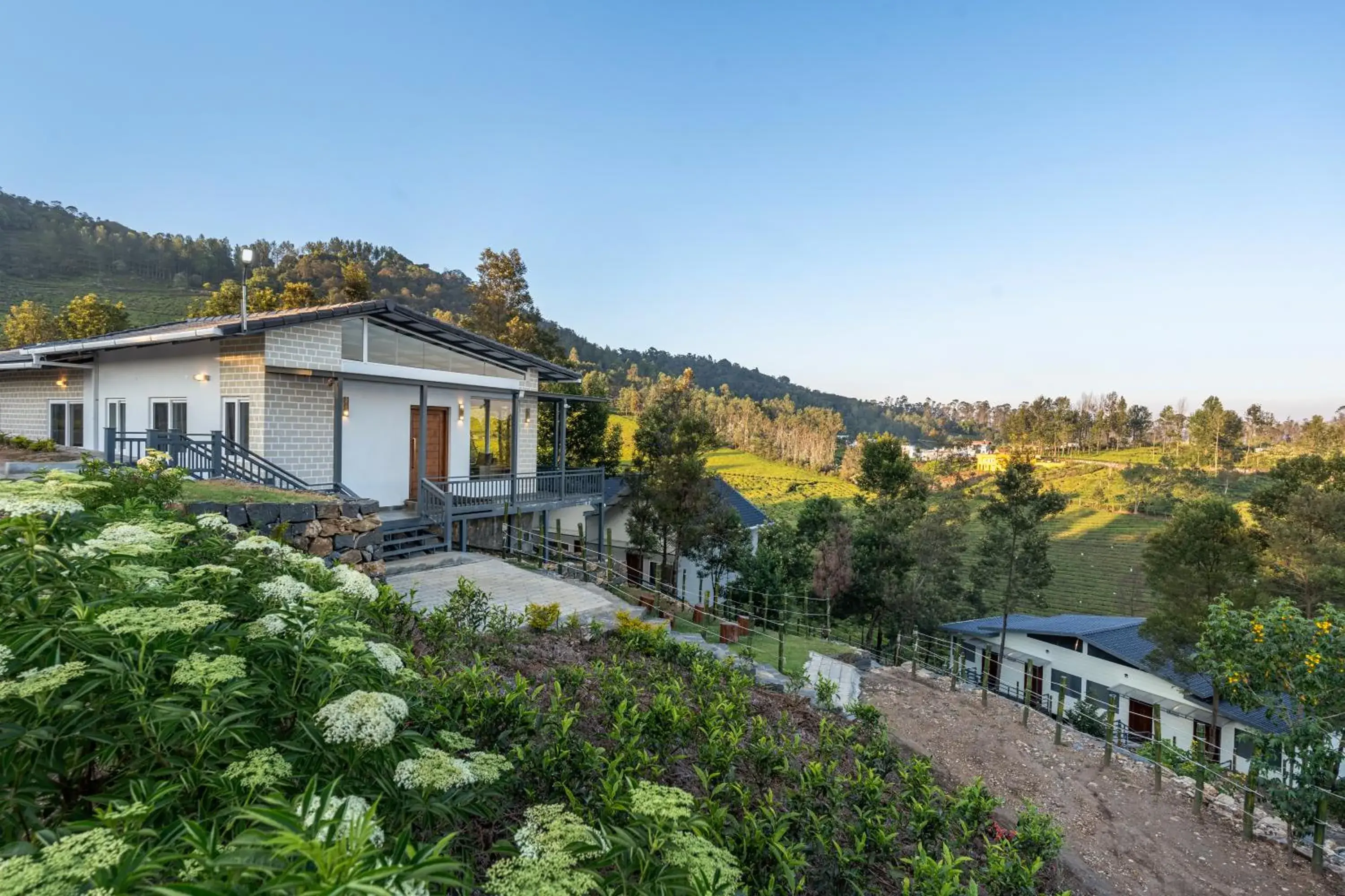 Property building in Wattle Grove Resort Property building in Wattle Grove Resort