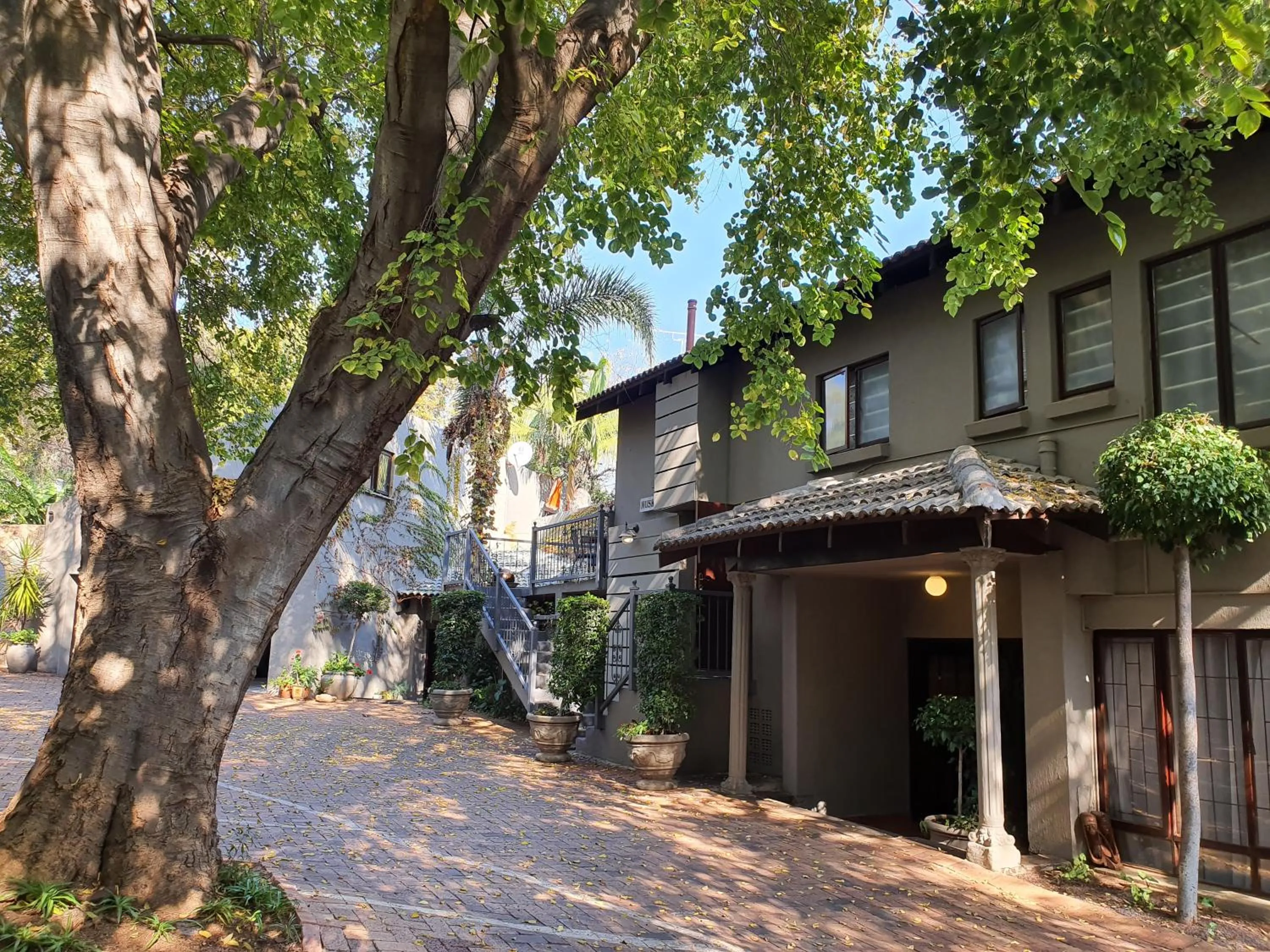Waterhouse Guest Lodge - Indus Street