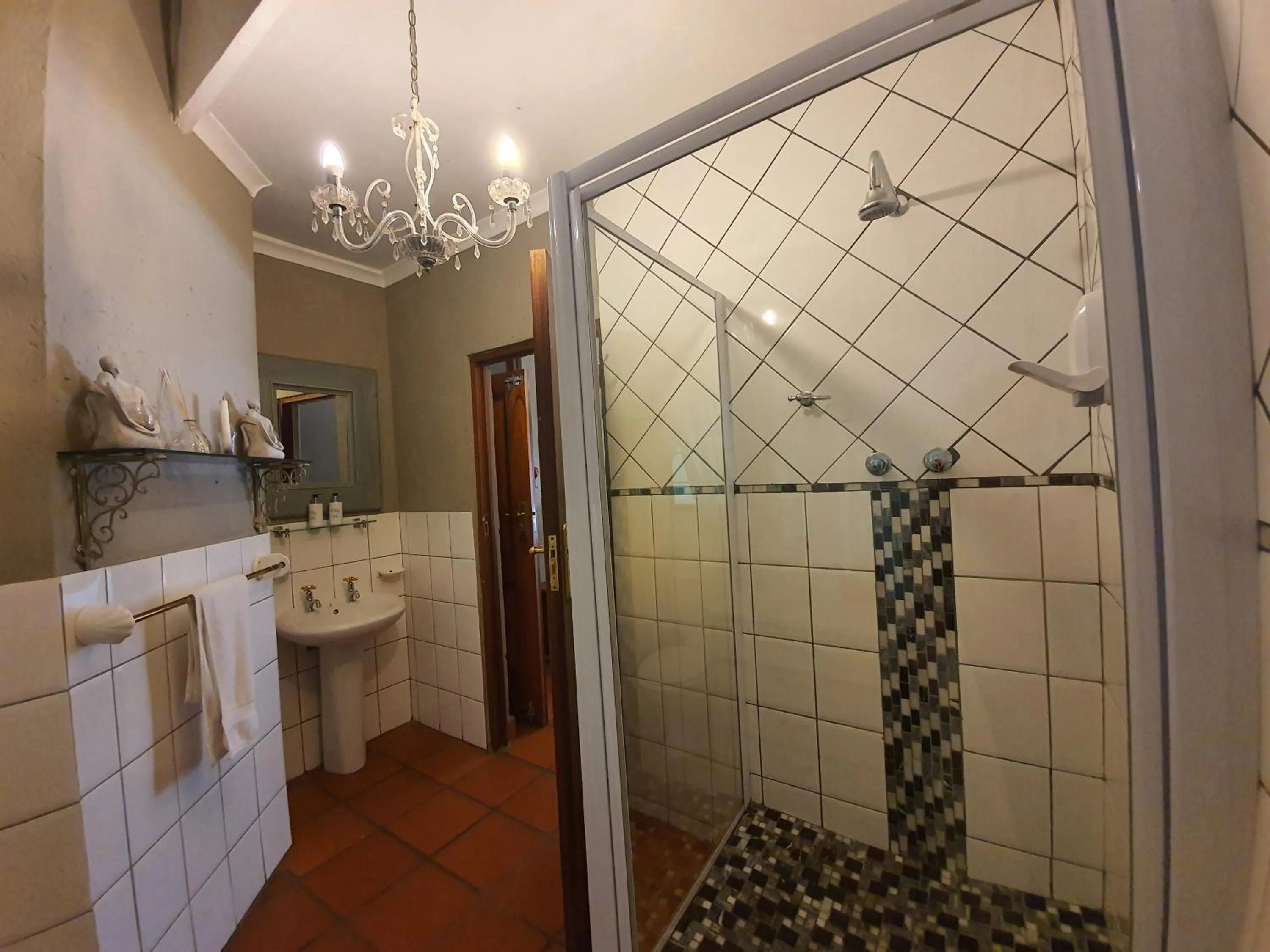 Waterhouse Guest Lodge - Indus Street